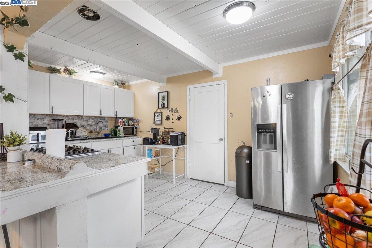 Detail Gallery Image 9 of 24 For 1078 Rachel Rd, San Pablo,  CA 94806 - 3 Beds | 2 Baths