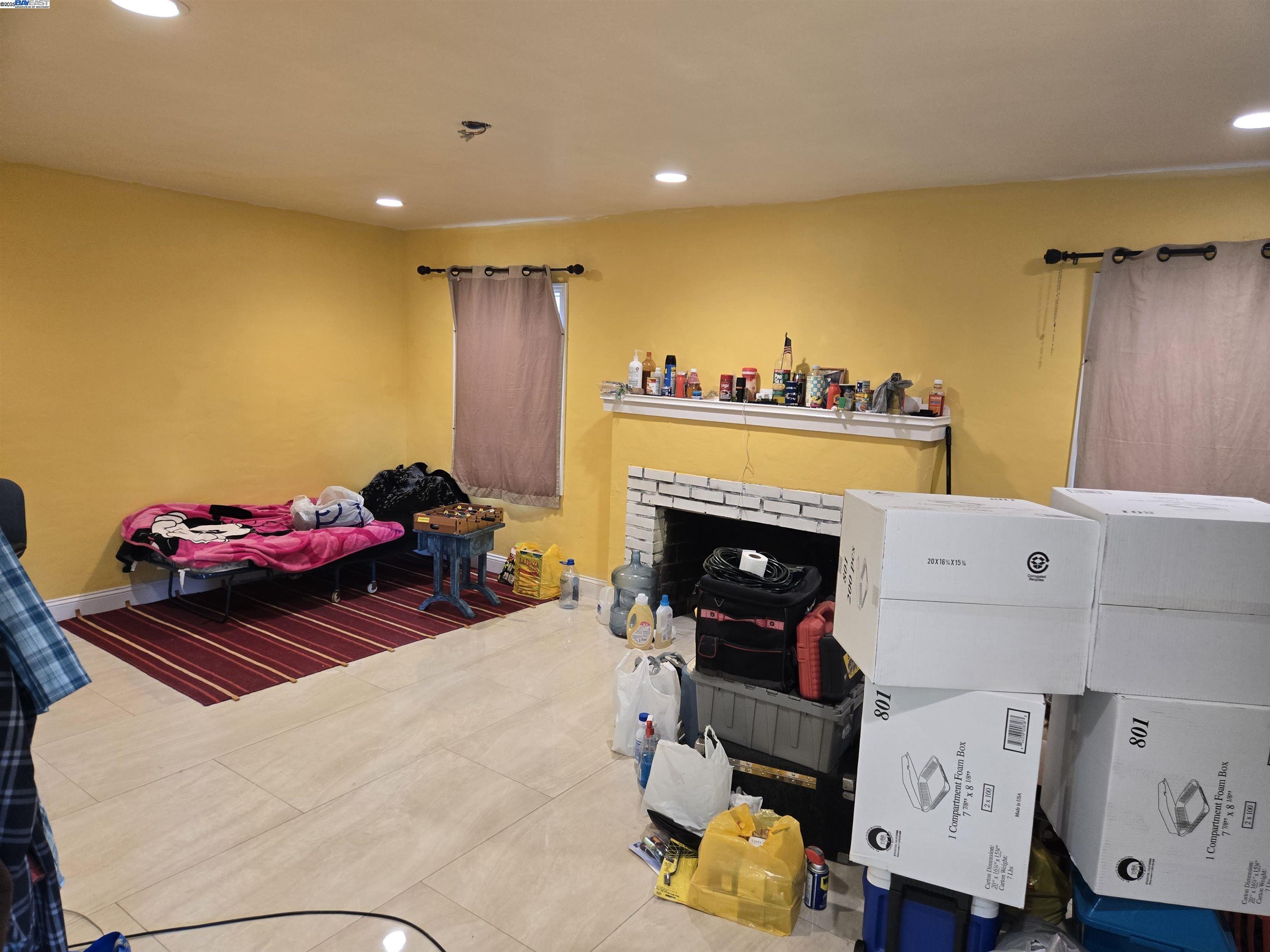 Detail Gallery Image 8 of 23 For 535 W Carlton Way, Tracy,  CA 95376 - 3 Beds | 2 Baths