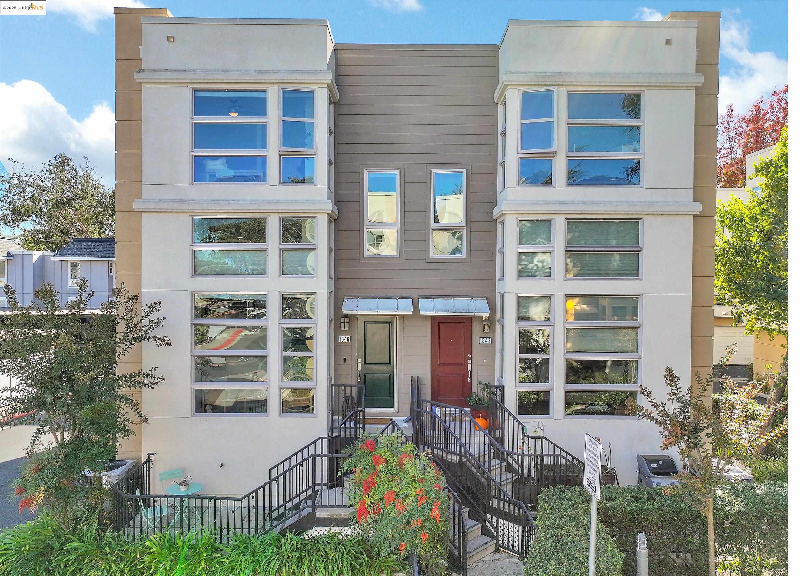 Front Image Thumbnail for EB41116044