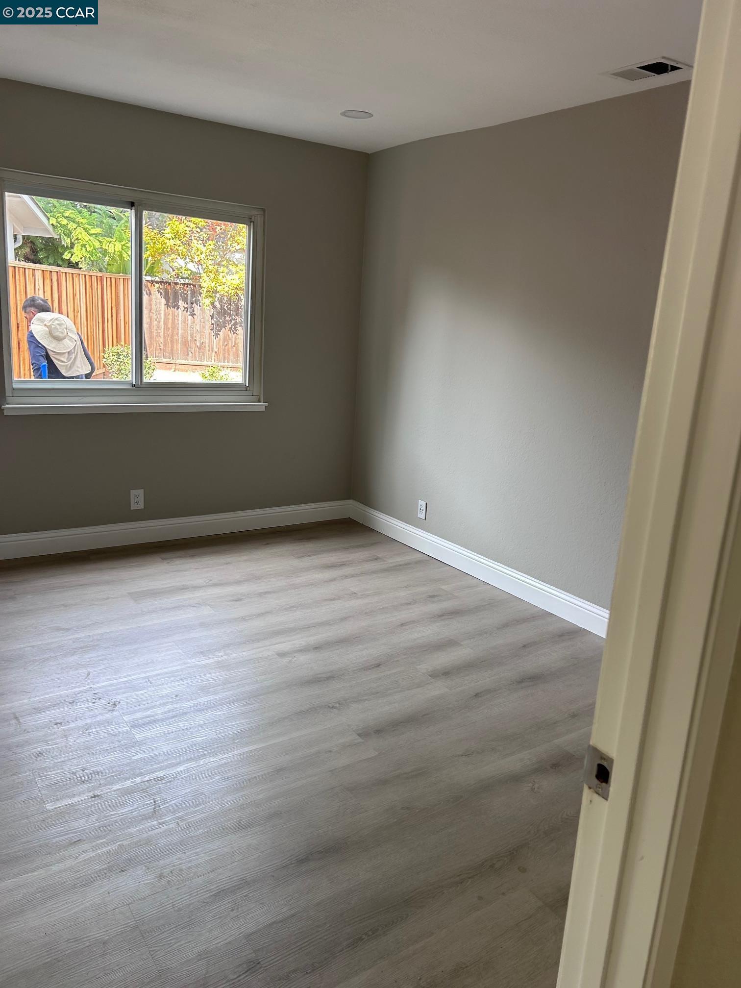 Detail Gallery Image 7 of 10 For 4556 Lakeshore Dr, Santa Clara,  CA 95054 - 3 Beds | 2 Baths