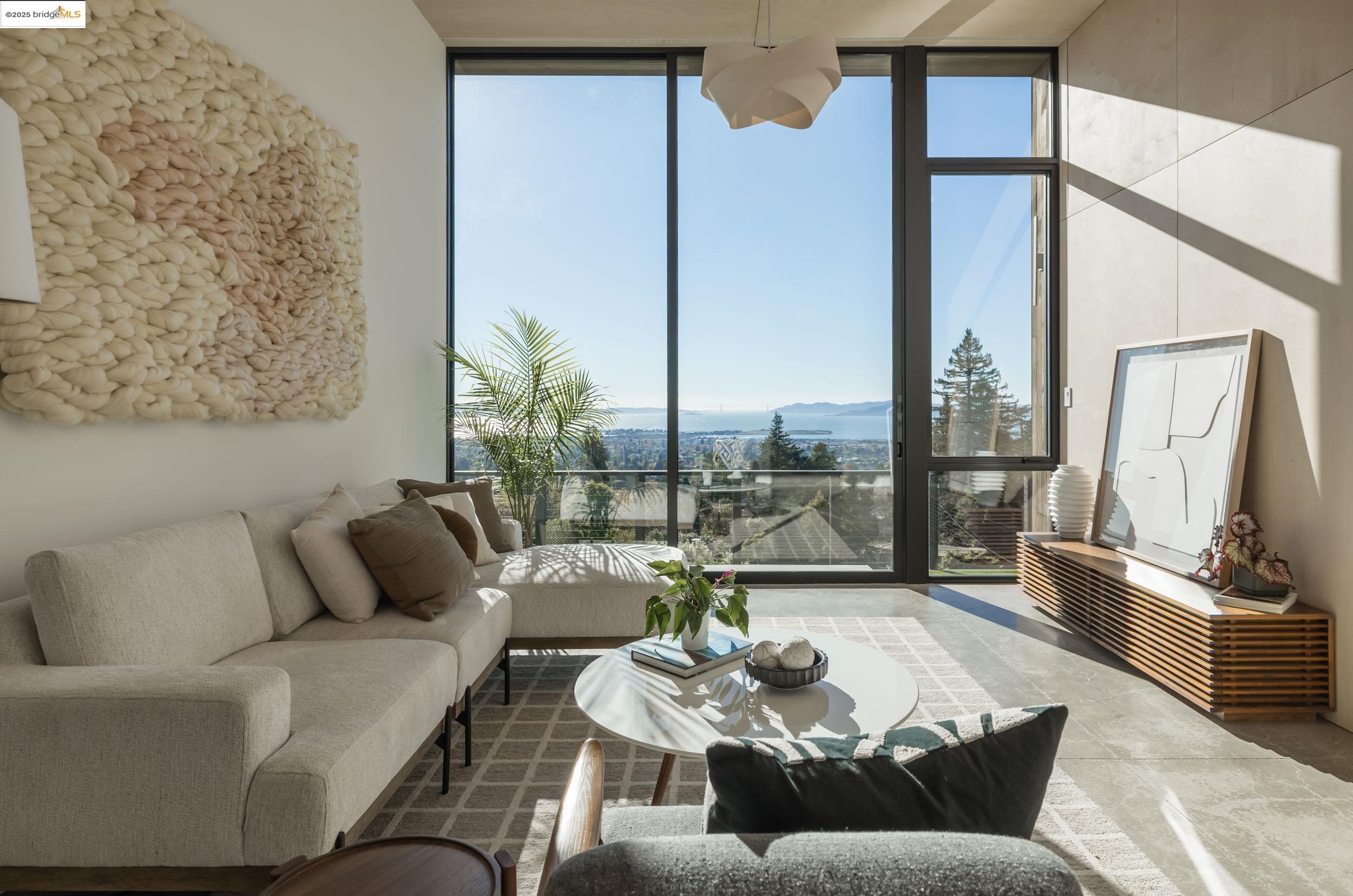 Detail Gallery Image 38 of 60 For 1136 Keith Ave, Berkeley,  CA 94708 - 4 Beds | 3/1 Baths