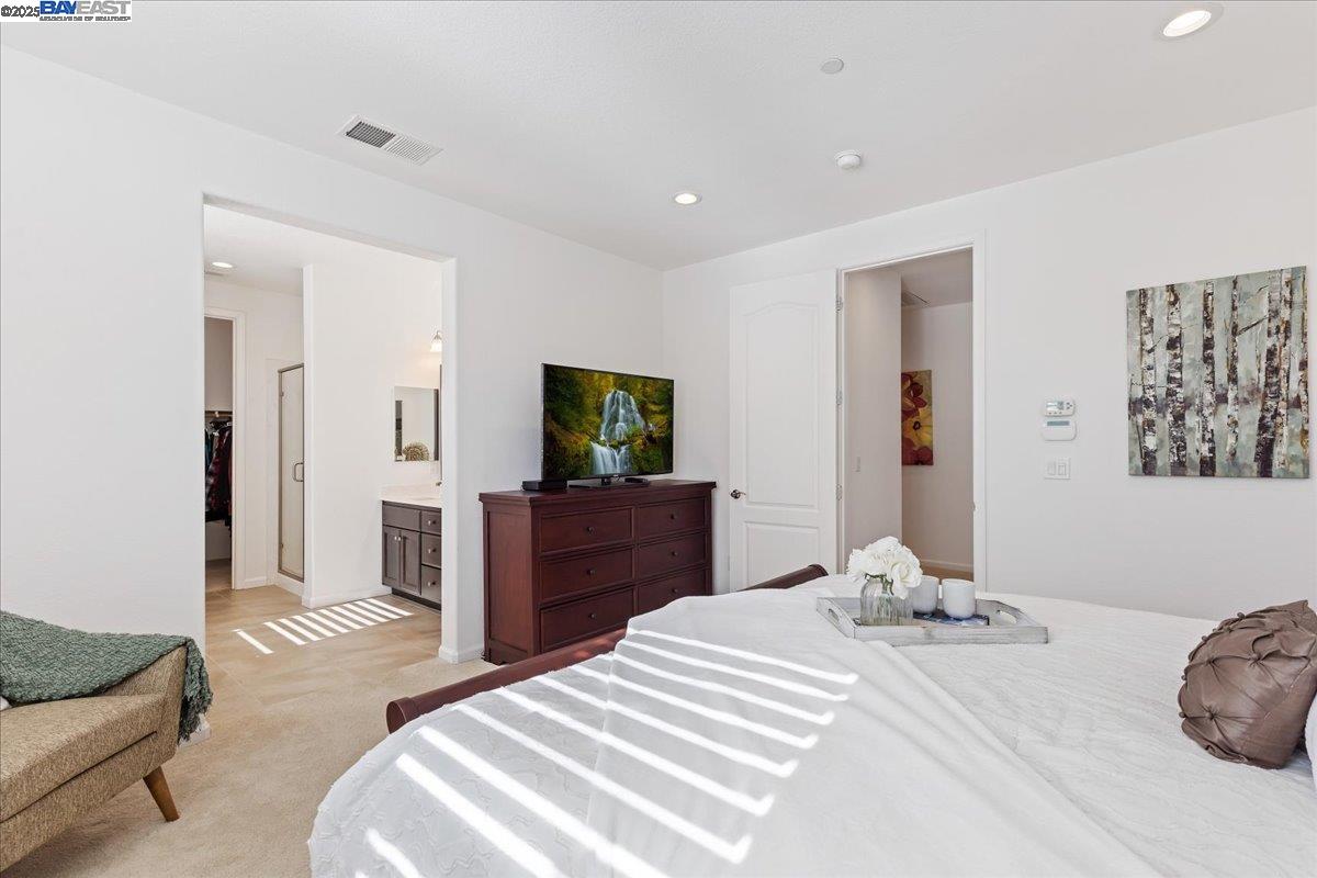 Detail Gallery Image 13 of 28 For 2105 Malbec Cmn, Livermore,  CA 94550 - 3 Beds | 2/1 Baths