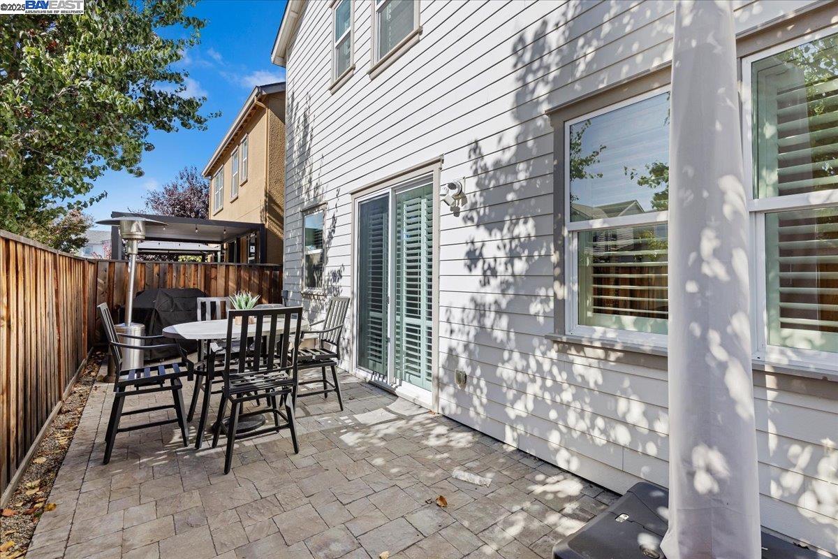 Detail Gallery Image 22 of 28 For 2105 Malbec Cmn, Livermore,  CA 94550 - 3 Beds | 2/1 Baths