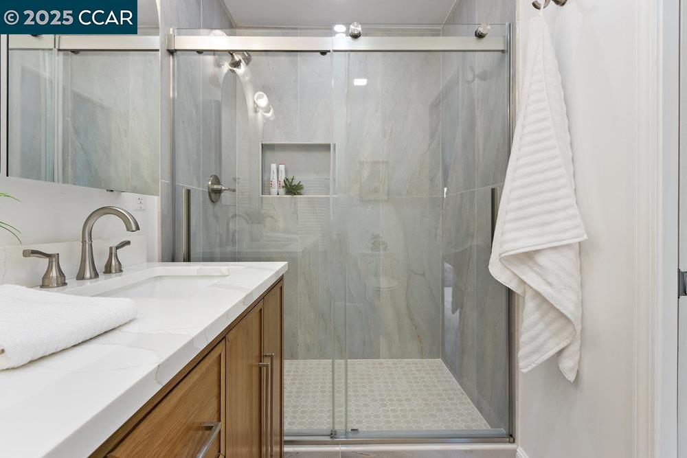 Photo #3: 41116063 Listing: Photo #3