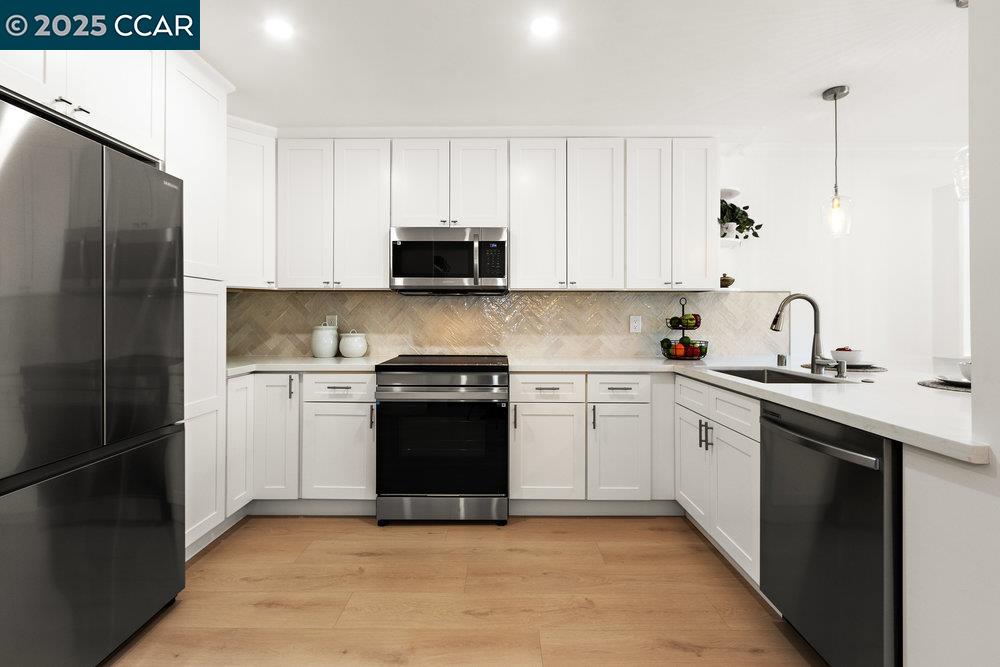 Photo #10: 41116063 Listing: Photo #10