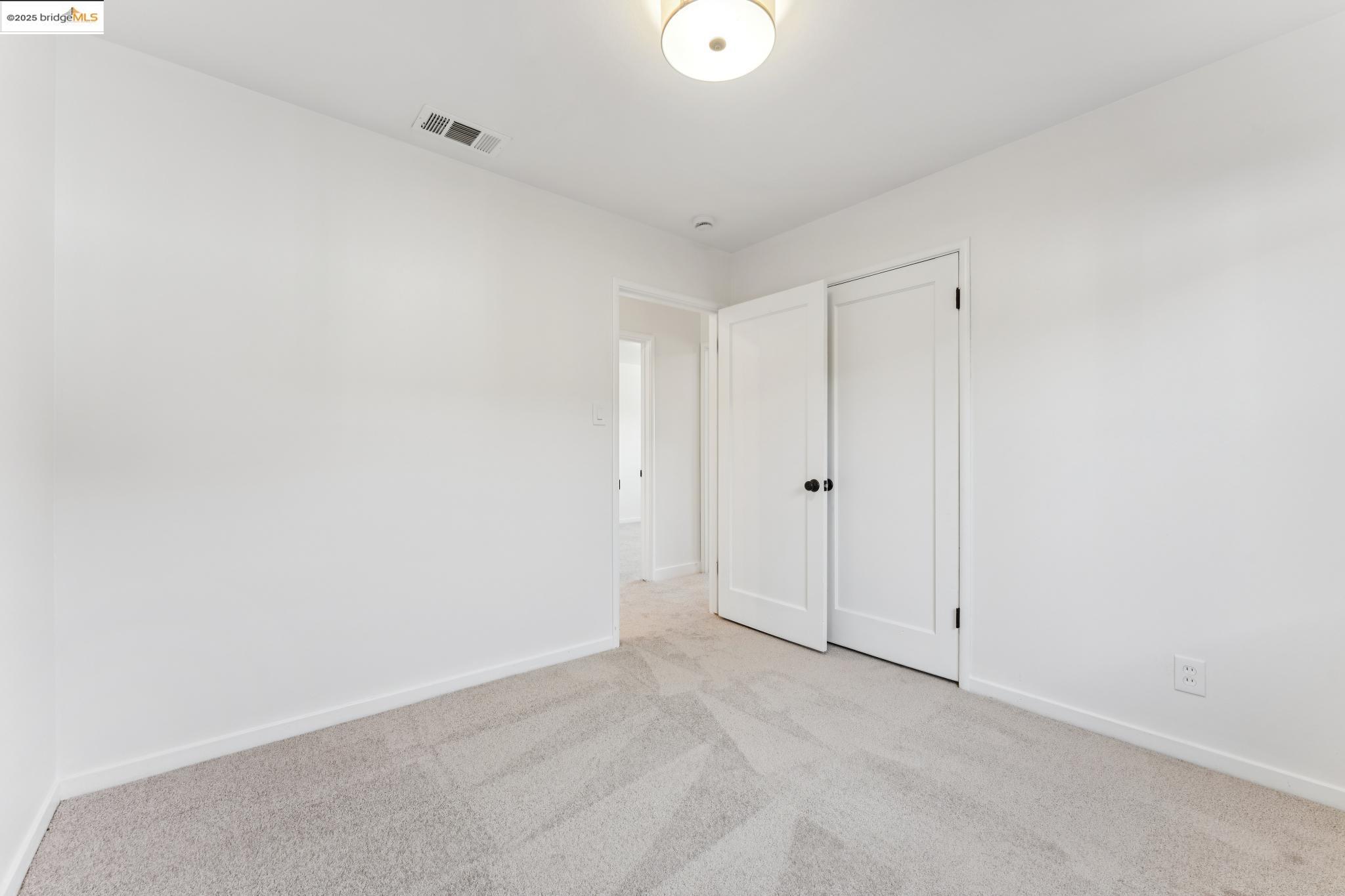 Detail Gallery Image 17 of 26 For 1993 Juneau Street, San Leandro,  CA 94577 - 3 Beds | 1 Baths