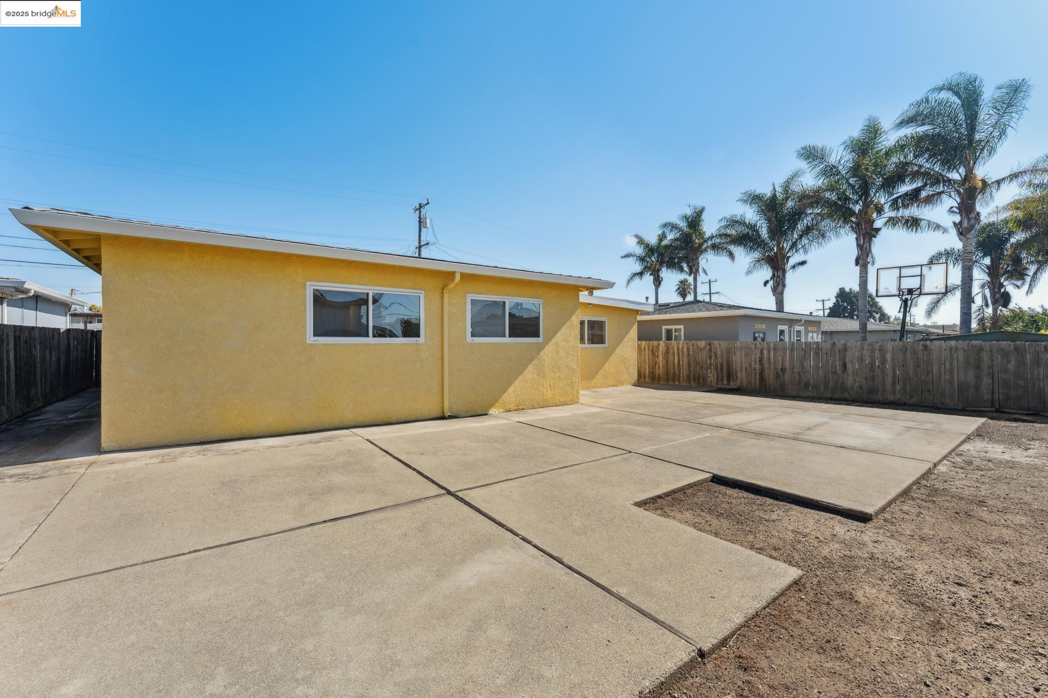 Detail Gallery Image 25 of 26 For 1993 Juneau Street, San Leandro,  CA 94577 - 3 Beds | 1 Baths