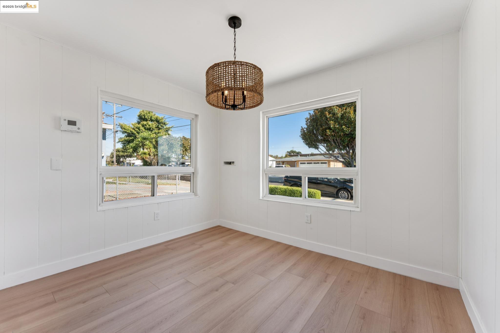 Detail Gallery Image 9 of 26 For 1993 Juneau Street, San Leandro,  CA 94577 - 3 Beds | 1 Baths