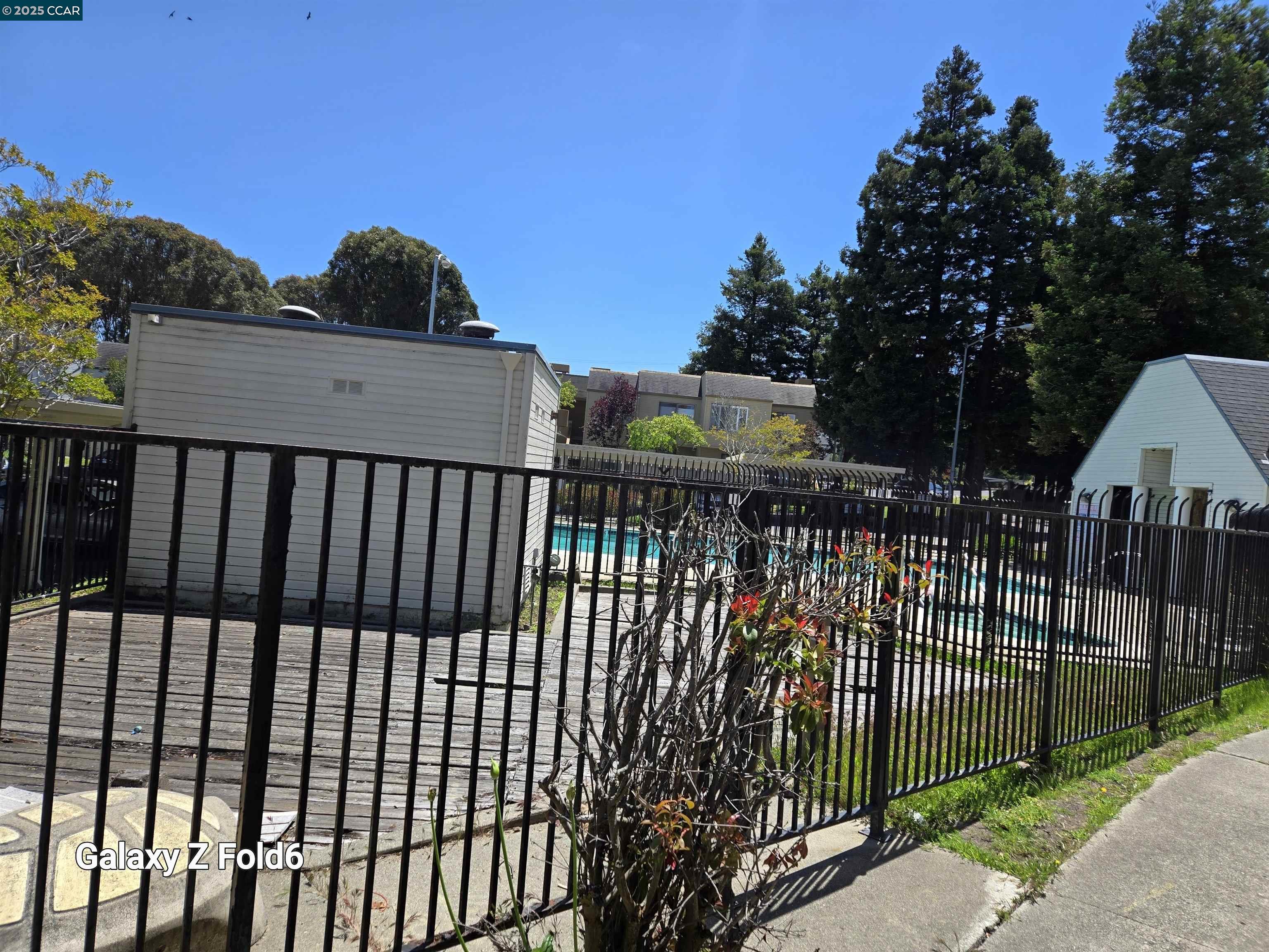 Detail Gallery Image 17 of 17 For 2753 East Ct, Richmond,  CA 94806 - 1 Beds | 1 Baths