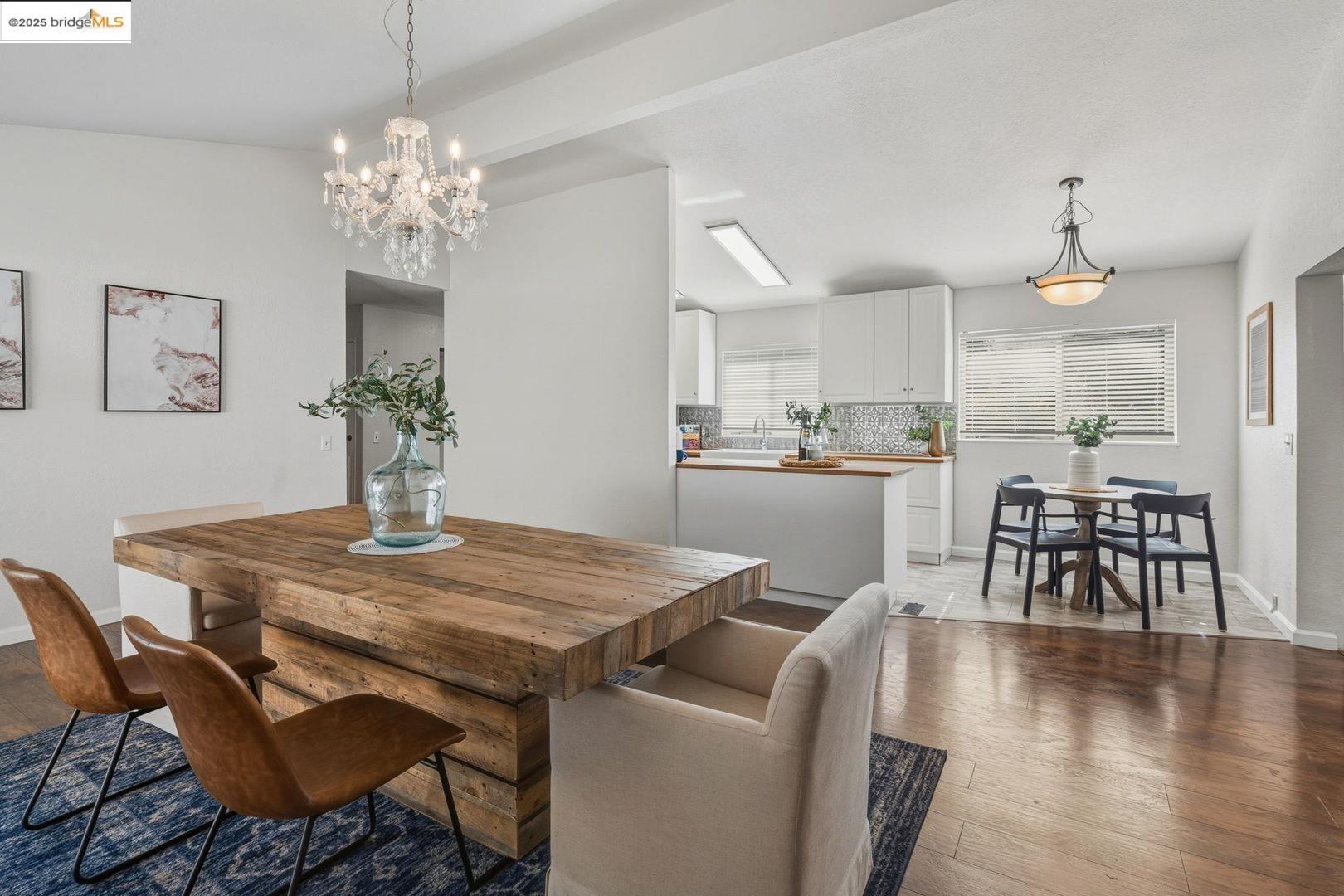 Detail Gallery Image 7 of 27 For 1311 Madison Pl, Woodland,  CA 95776 - 5 Beds | 2 Baths