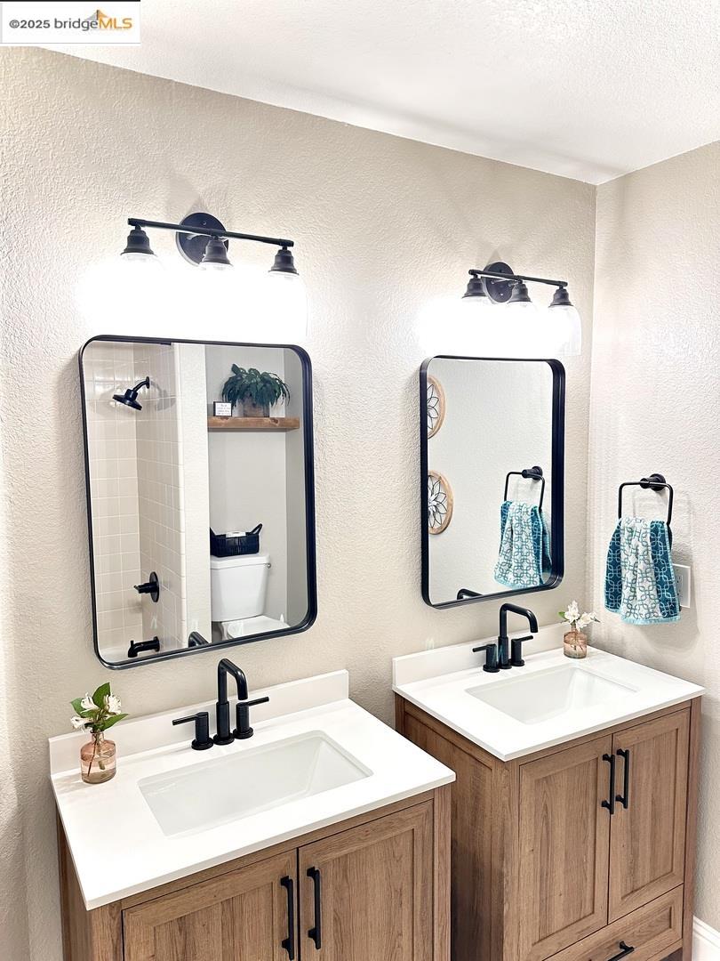 Detail Gallery Image 22 of 36 For 6120 Doubloon Ct, Elk Grove,  CA 95758 - 4 Beds | 2/1 Baths