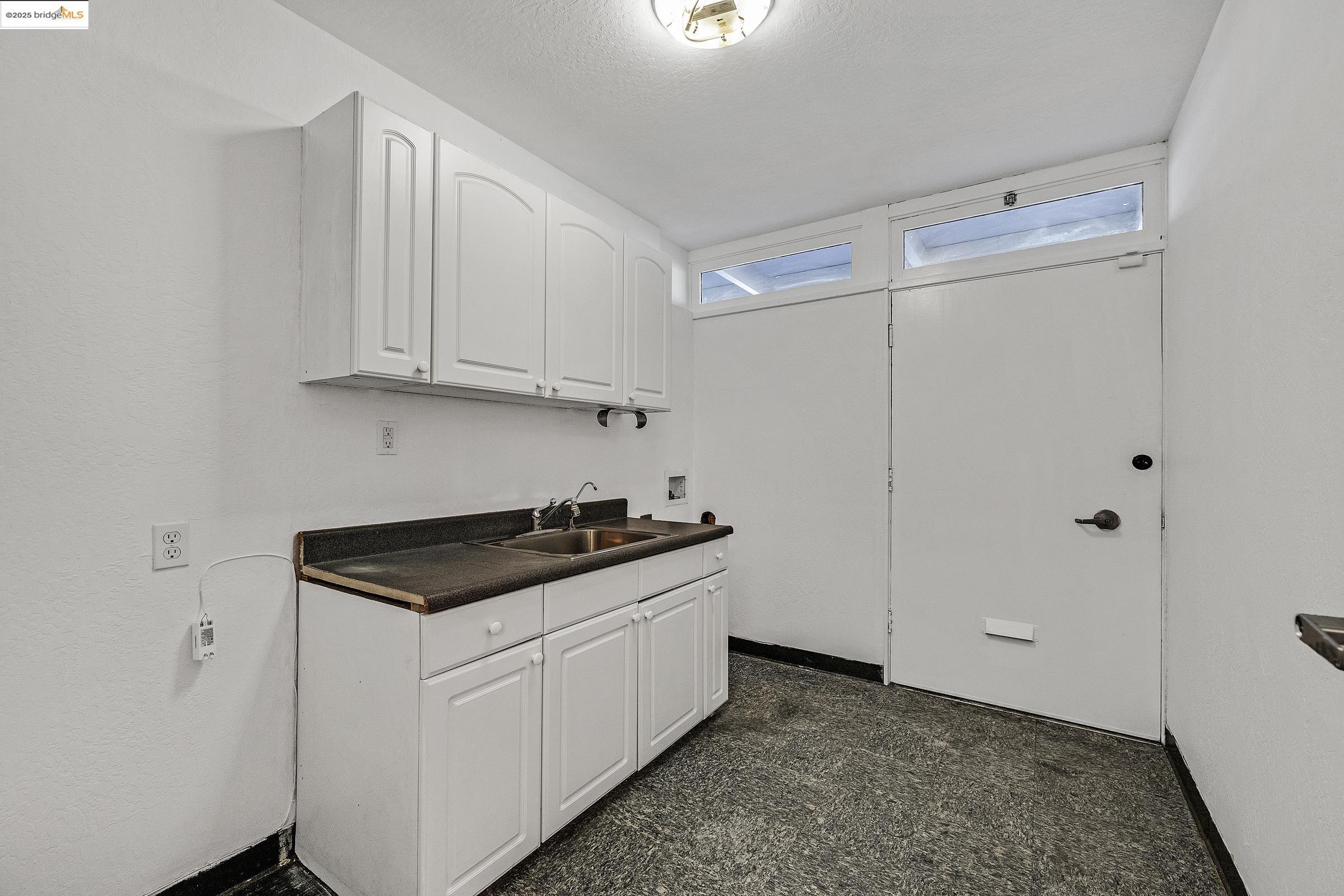 Detail Gallery Image 15 of 30 For 4319 Piedmont Ave, Oakland,  CA 94611 - – Beds | – Baths