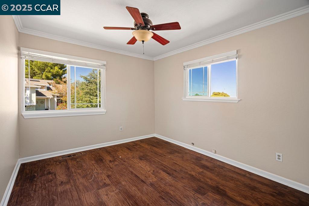 Detail Gallery Image 28 of 43 For 3988 Alta Vista Cir, Pittsburg,  CA 94565 - 4 Beds | 2/1 Baths