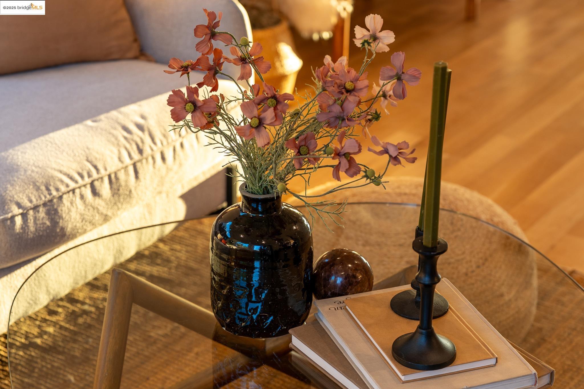 Detail Gallery Image 11 of 47 For 207 Cambridge Ave, Kensington,  CA 94708 - 3 Beds | 2 Baths