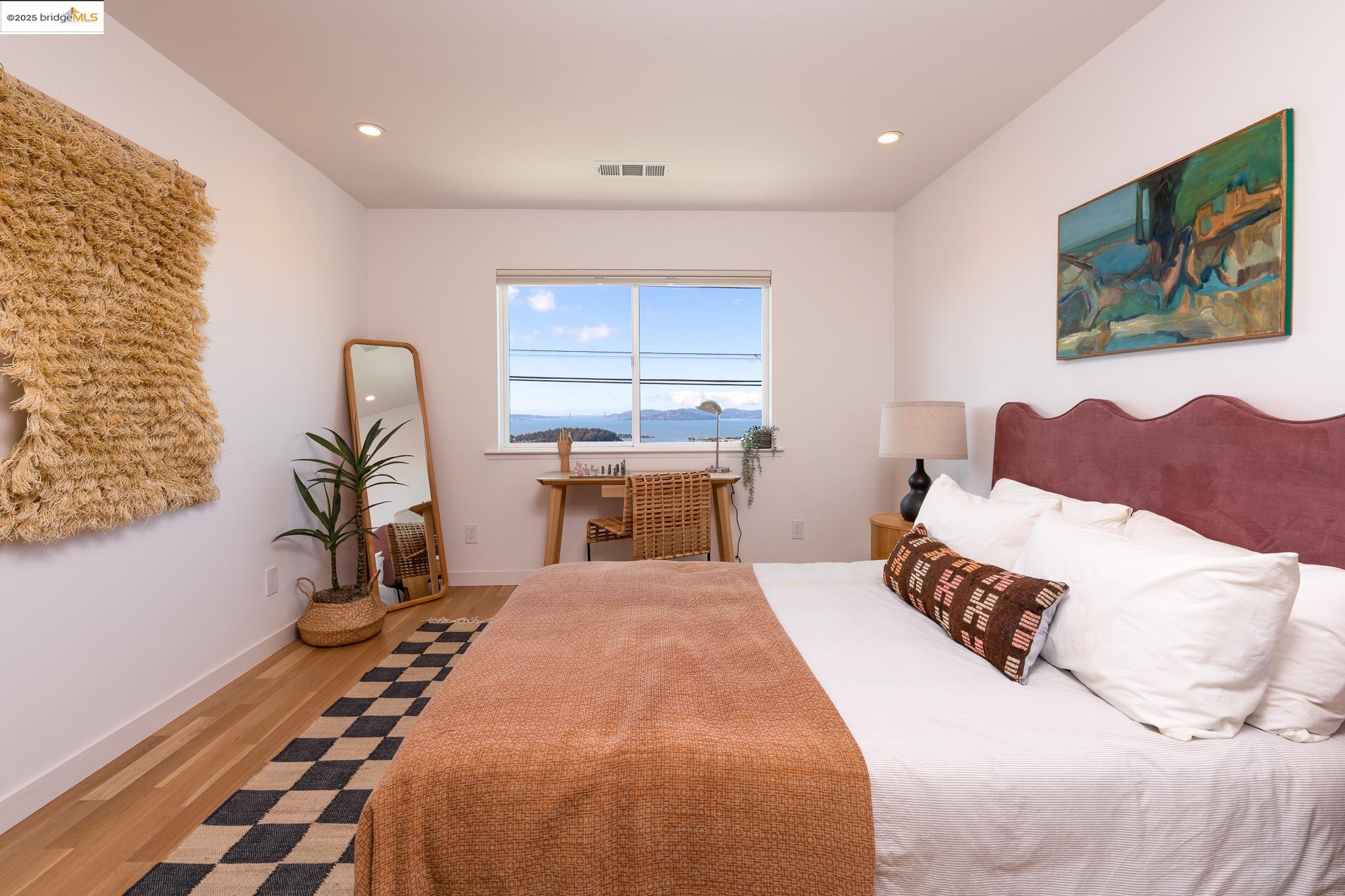 Detail Gallery Image 24 of 47 For 207 Cambridge Ave, Kensington,  CA 94708 - 3 Beds | 2 Baths