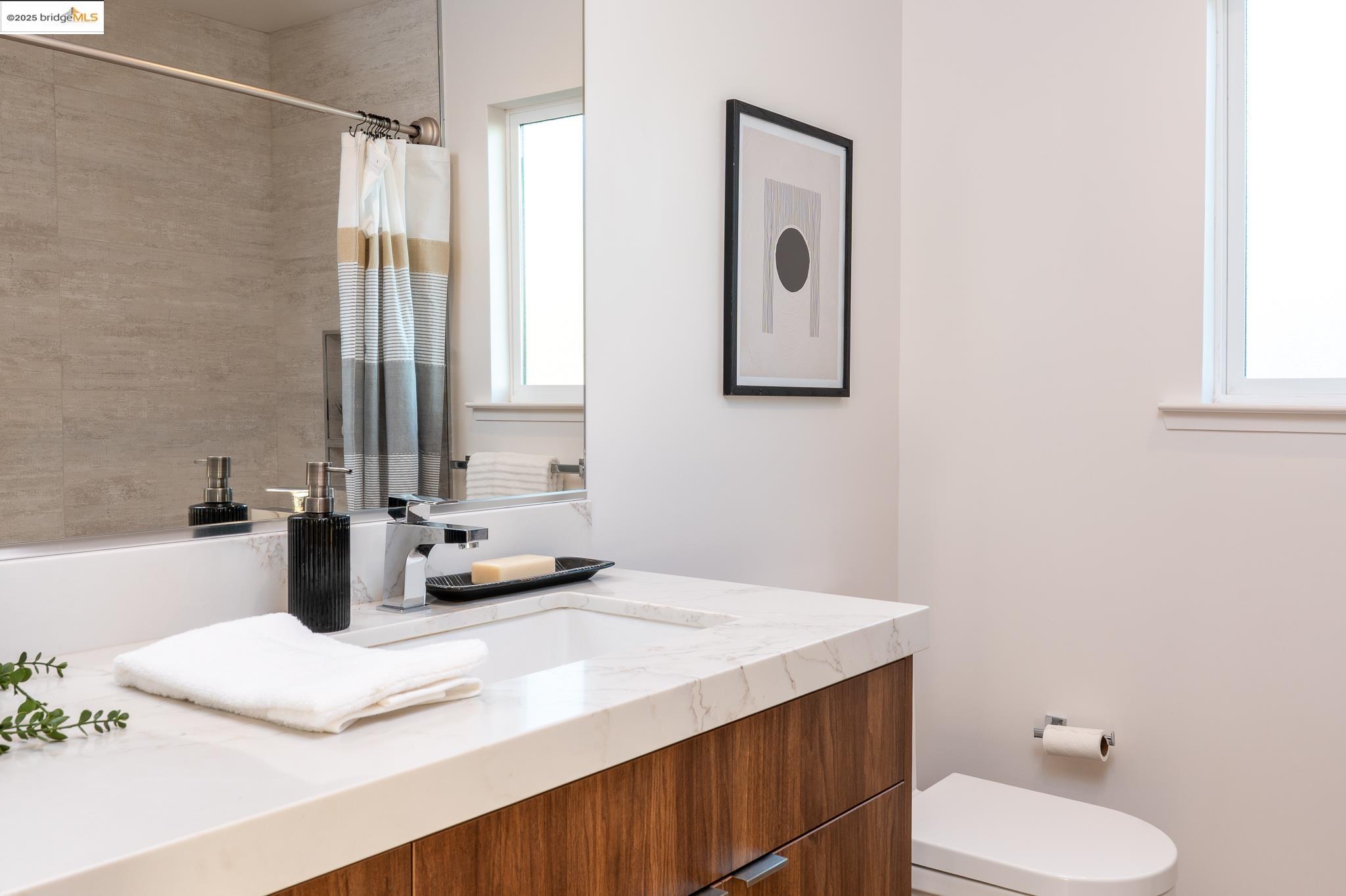 Detail Gallery Image 27 of 47 For 207 Cambridge Ave, Kensington,  CA 94708 - 3 Beds | 2 Baths