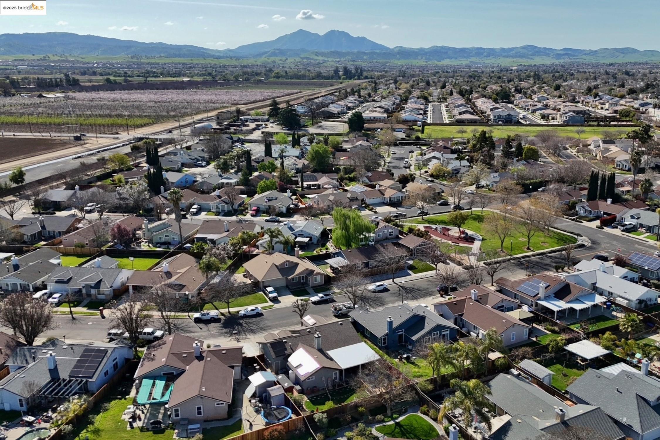 Detail Gallery Image 8 of 60 For 3050 Browning Ct, Brentwood,  CA 94513 - 3 Beds | 2 Baths