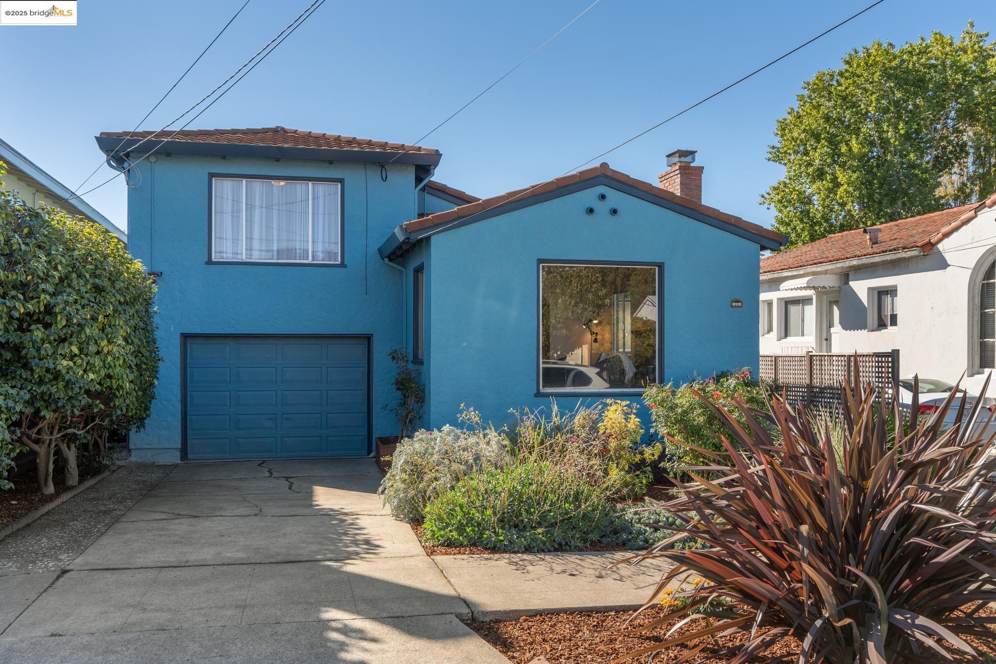 Detail Gallery Image 2 of 58 For 115 Behrens St, El Cerrito,  CA 94530 - 2 Beds | 1/1 Baths