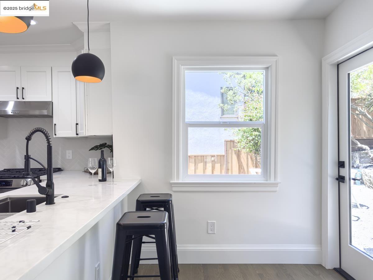 Detail Gallery Image 20 of 60 For 479 Kentucky Ave, Berkeley,  CA 94707 - 3 Beds | 2 Baths