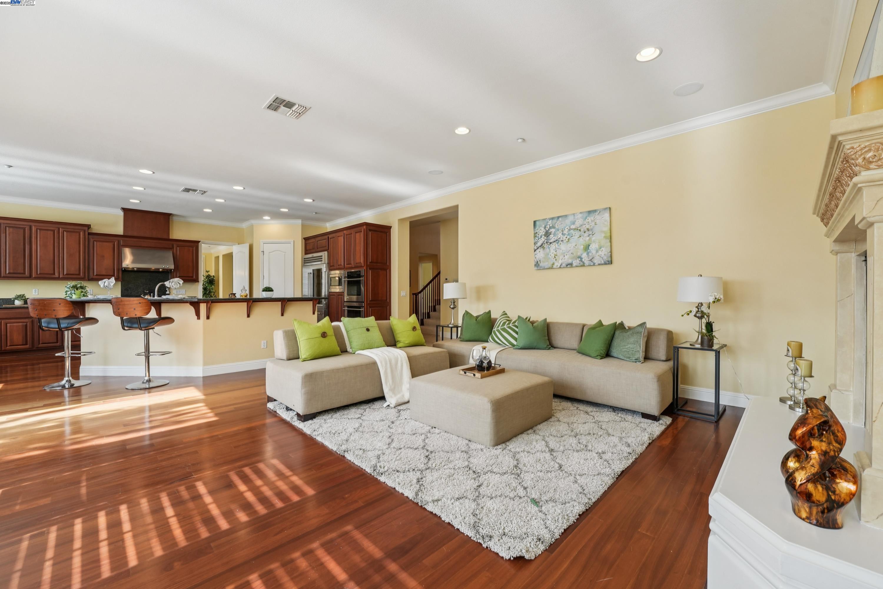 Detail Gallery Image 16 of 60 For 35 Arundel Dr, Hayward,  CA 94542 - 5 Beds | 4 Baths