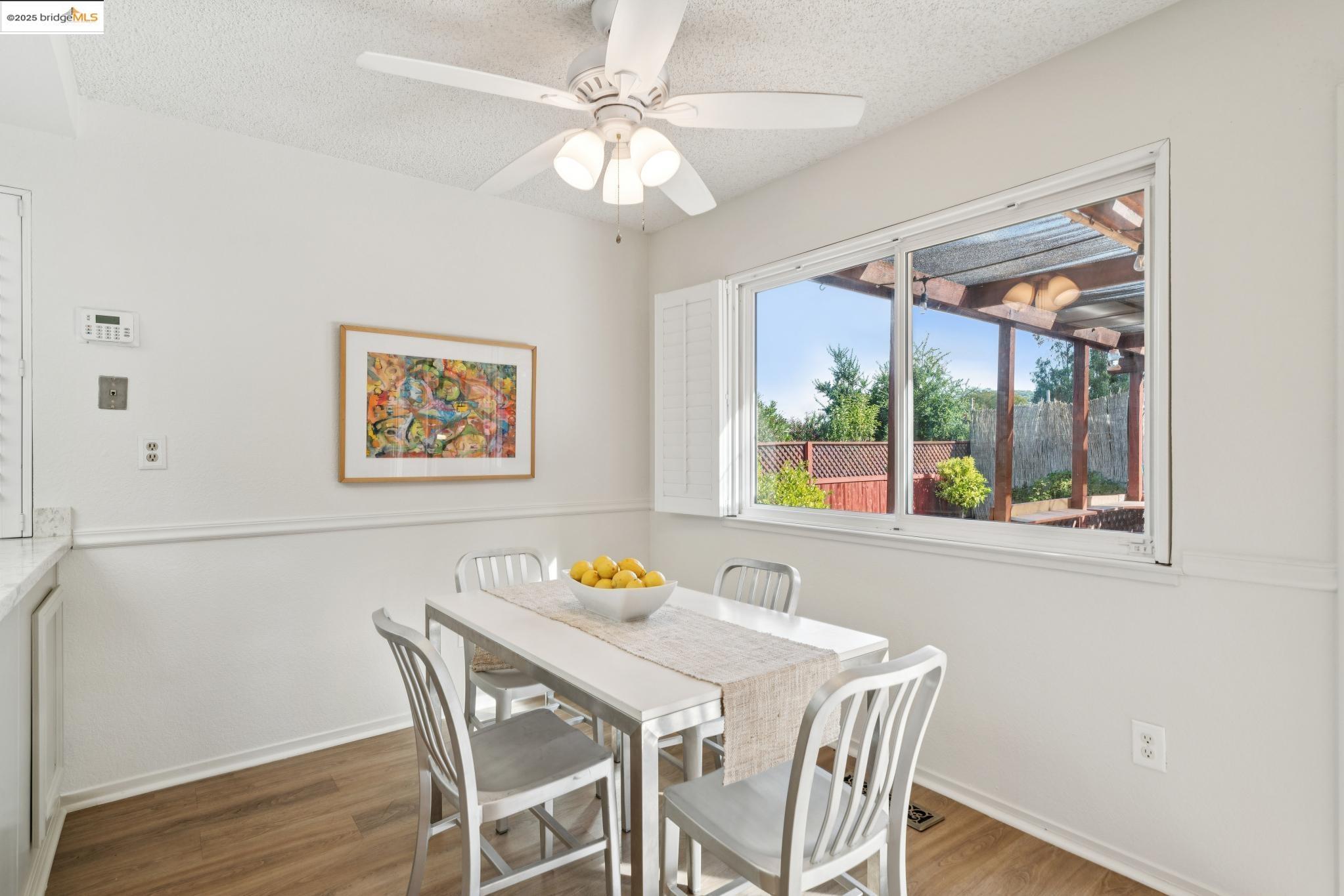 Detail Gallery Image 21 of 58 For 2216 Bristlecone Drive, Richmond,  CA 94803 - 4 Beds | 2 Baths