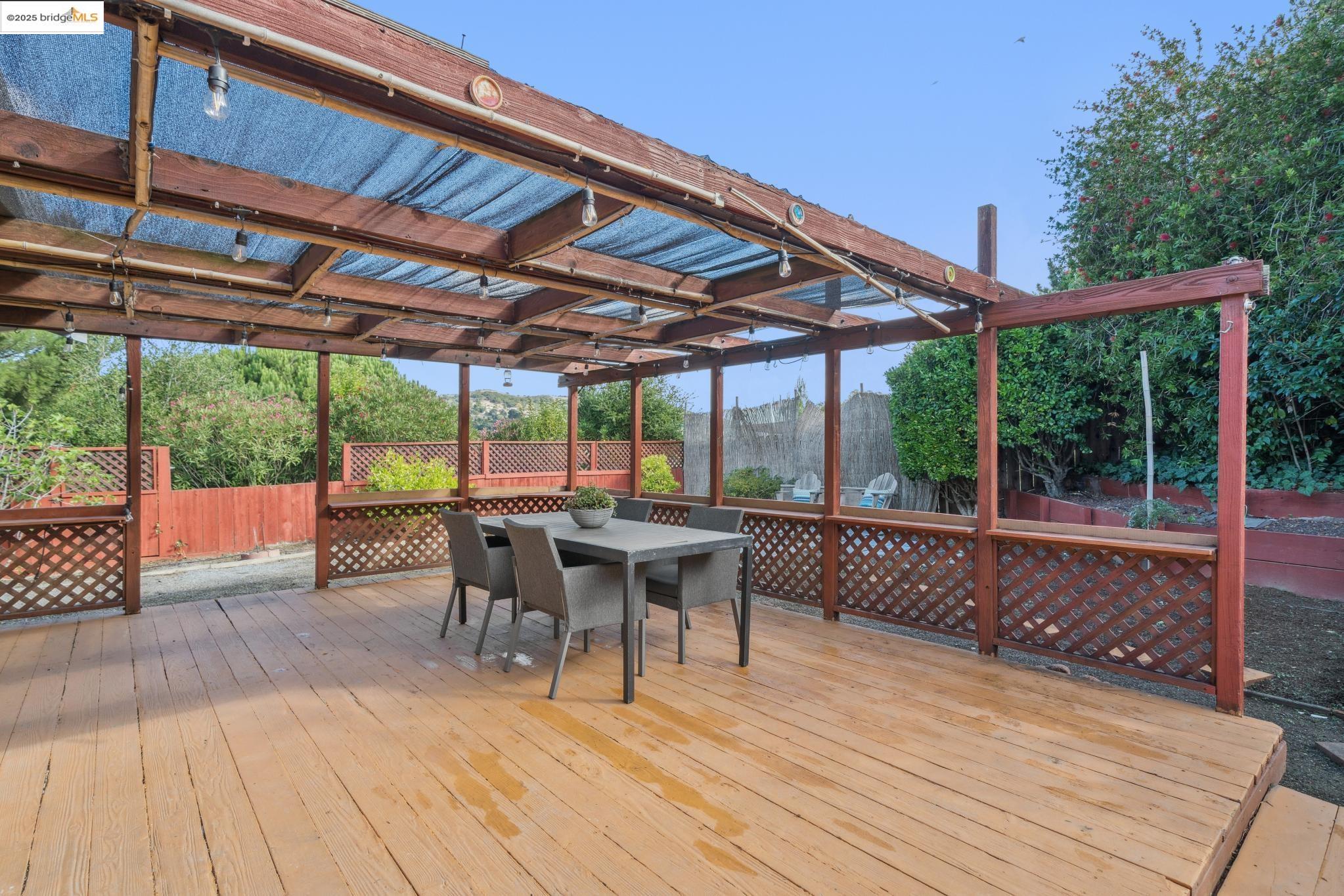 Detail Gallery Image 47 of 58 For 2216 Bristlecone Drive, Richmond,  CA 94803 - 4 Beds | 2 Baths