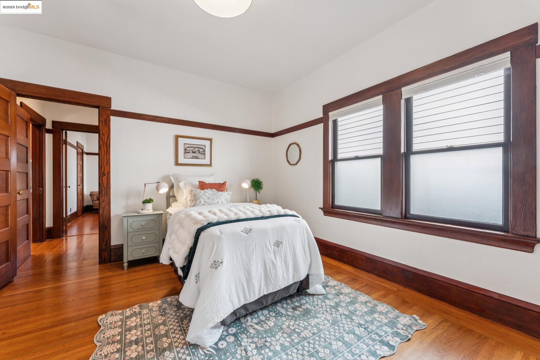 Detail Gallery Image 34 of 57 For 6127 Hillegass Ave, Oakland,  CA 94618 - 3 Beds | 1 Baths