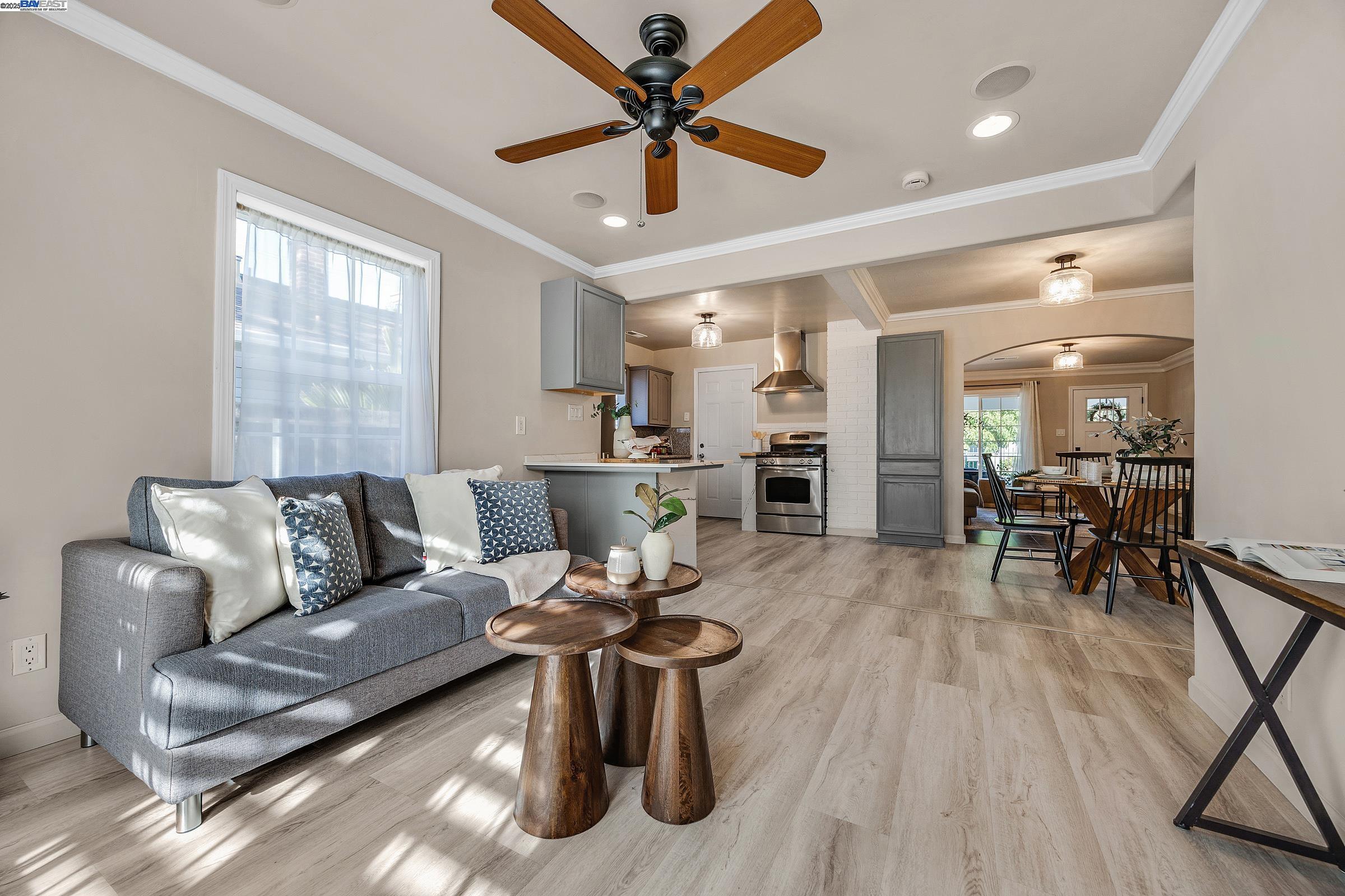 Detail Gallery Image 23 of 43 For 1935 Pine St, Livermore,  CA 94551 - 3 Beds | 2 Baths