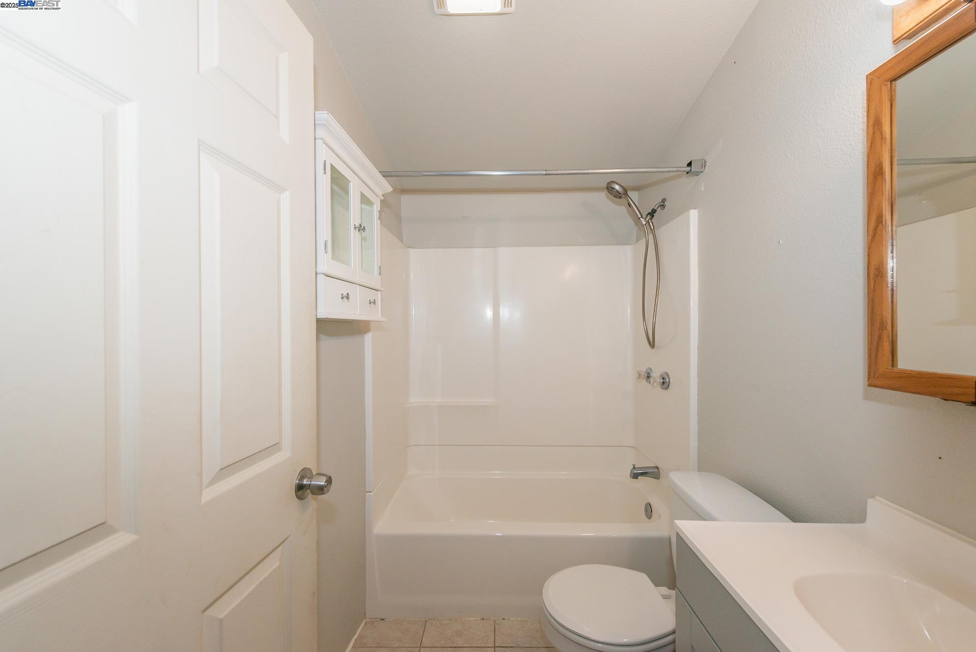 Detail Gallery Image 12 of 58 For 14555 Dry Creek Rd, Redding,  CA 96003 - 3 Beds | 2 Baths