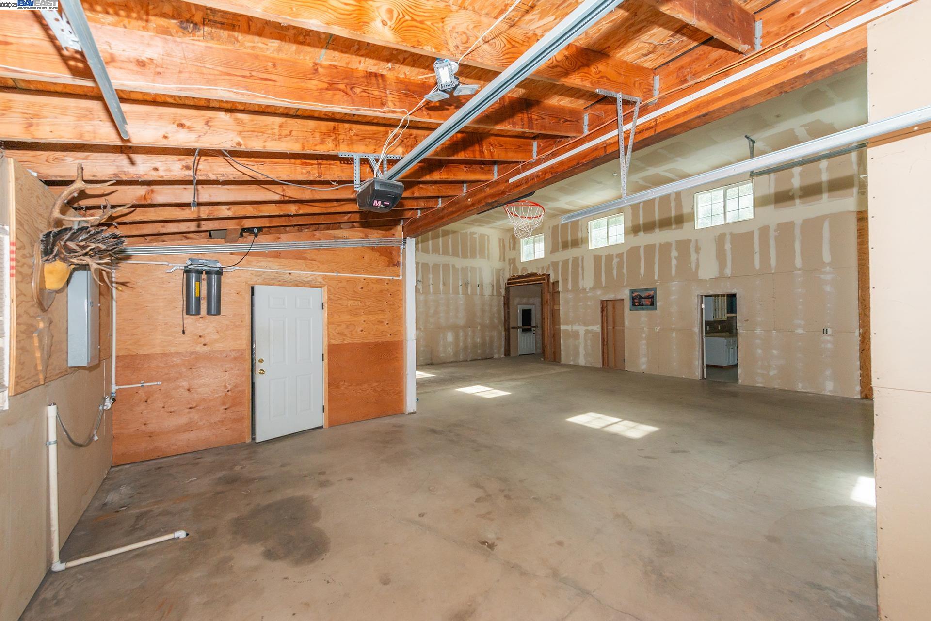 Detail Gallery Image 21 of 58 For 14555 Dry Creek Rd, Redding,  CA 96003 - 3 Beds | 2 Baths