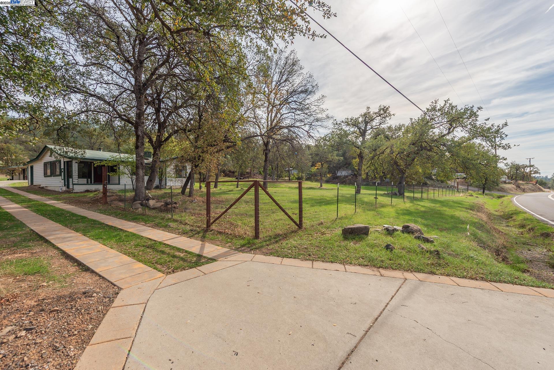 Detail Gallery Image 39 of 58 For 14555 Dry Creek Rd, Redding,  CA 96003 - 3 Beds | 2 Baths