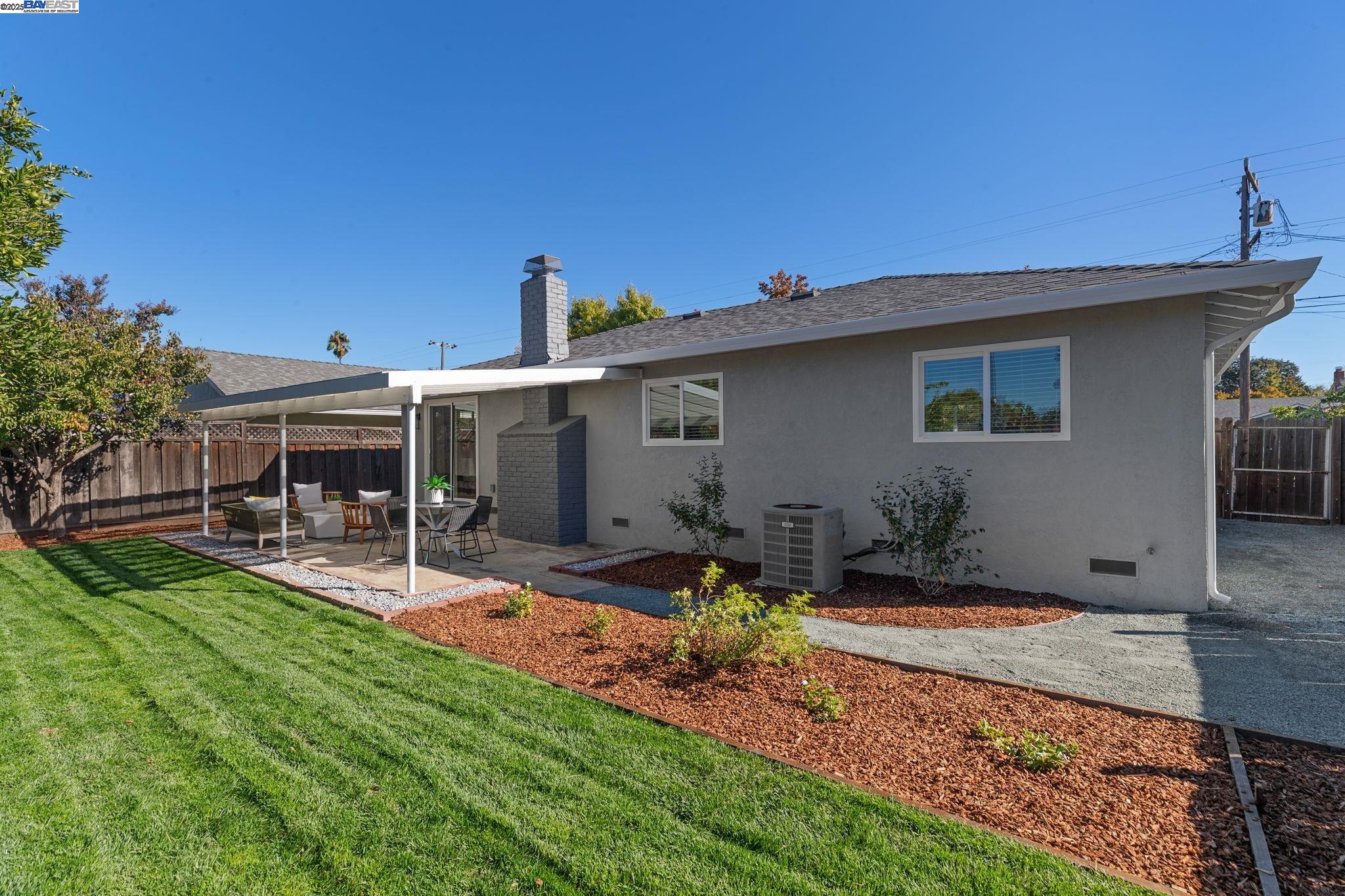 Detail Gallery Image 33 of 45 For 1077 Aberdeen Ave, Livermore,  CA 94550 - 3 Beds | 2 Baths