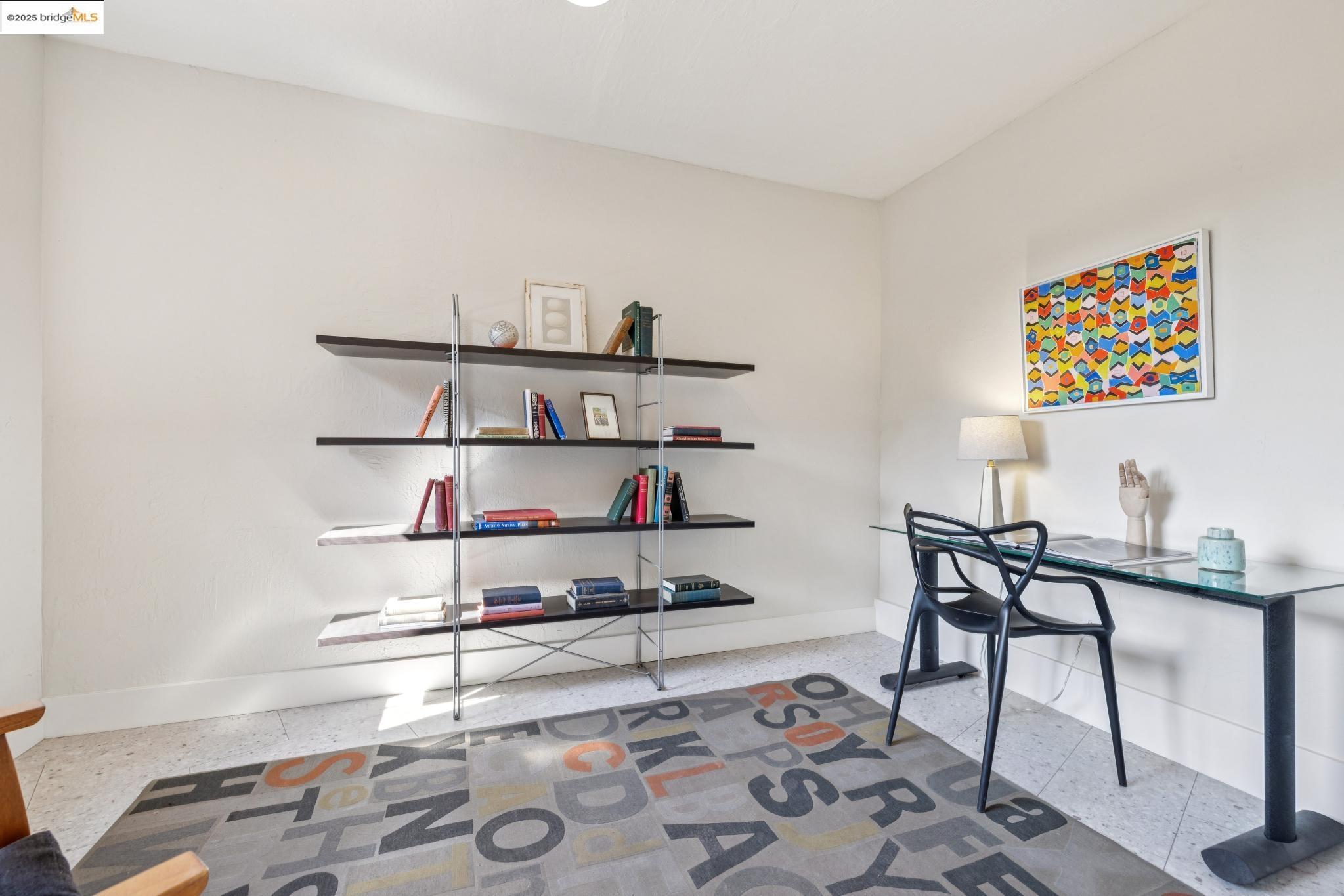 Detail Gallery Image 34 of 56 For 180 Maiden Lane, Oakland,  CA 94062 - 3 Beds | 2 Baths