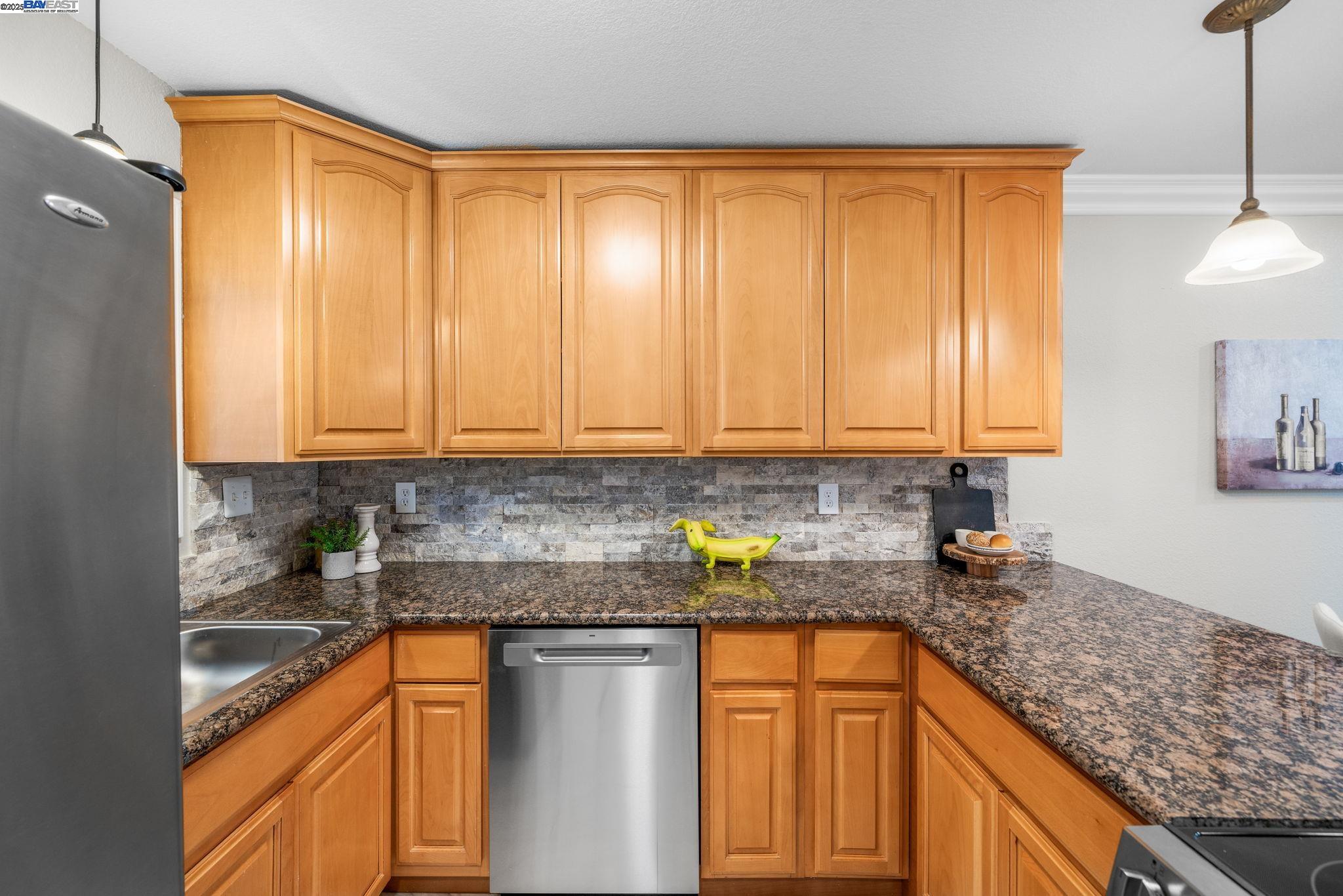 Photo #5: 41116129 Listing: Photo #5