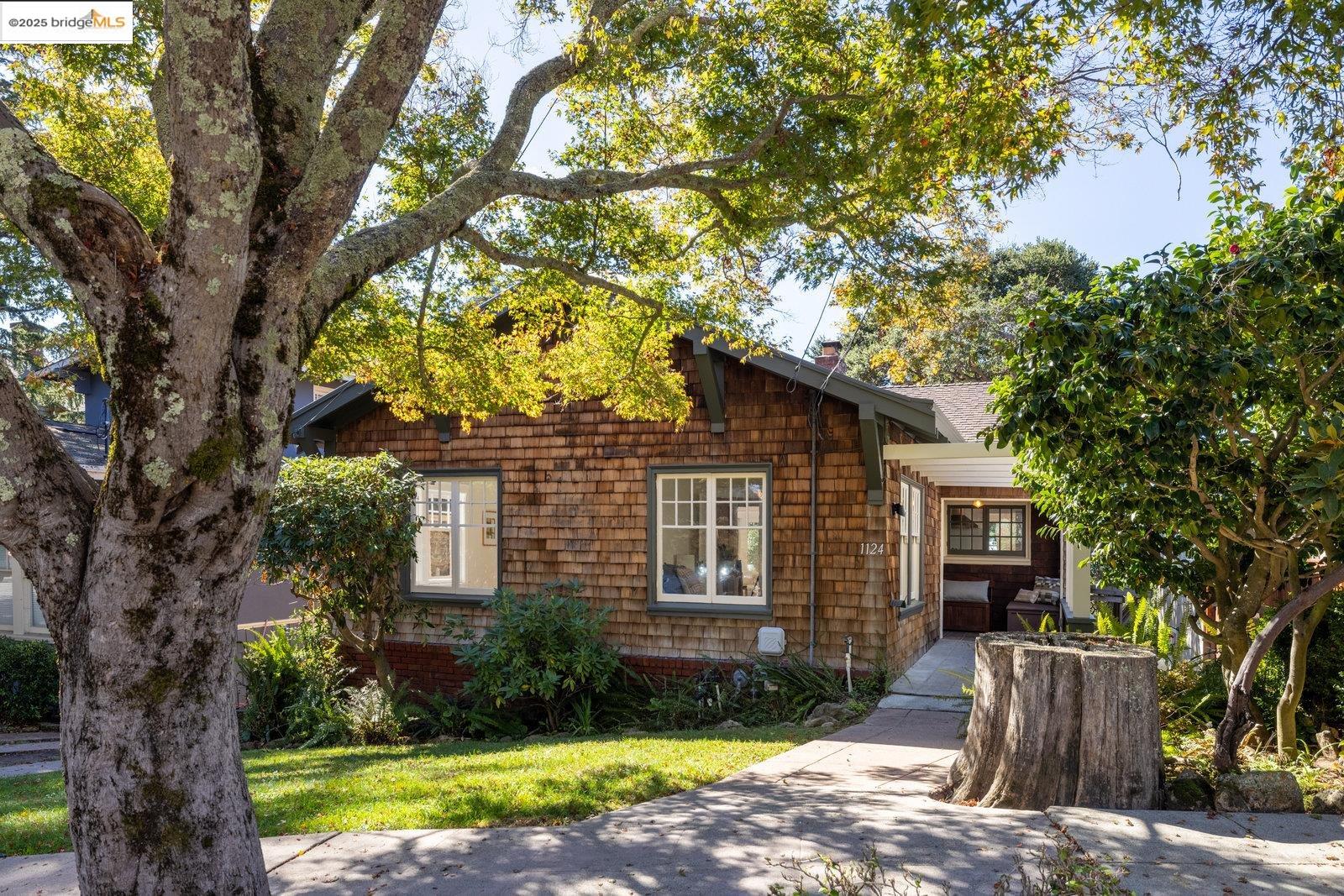 Front Image Thumbnail for EB41116131