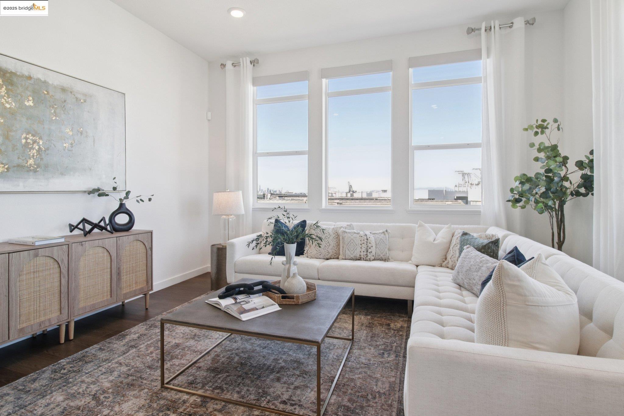 Detail Gallery Image 6 of 55 For 2878 5th Street, Alameda,  CA 94501 - 3 Beds | 2 Baths