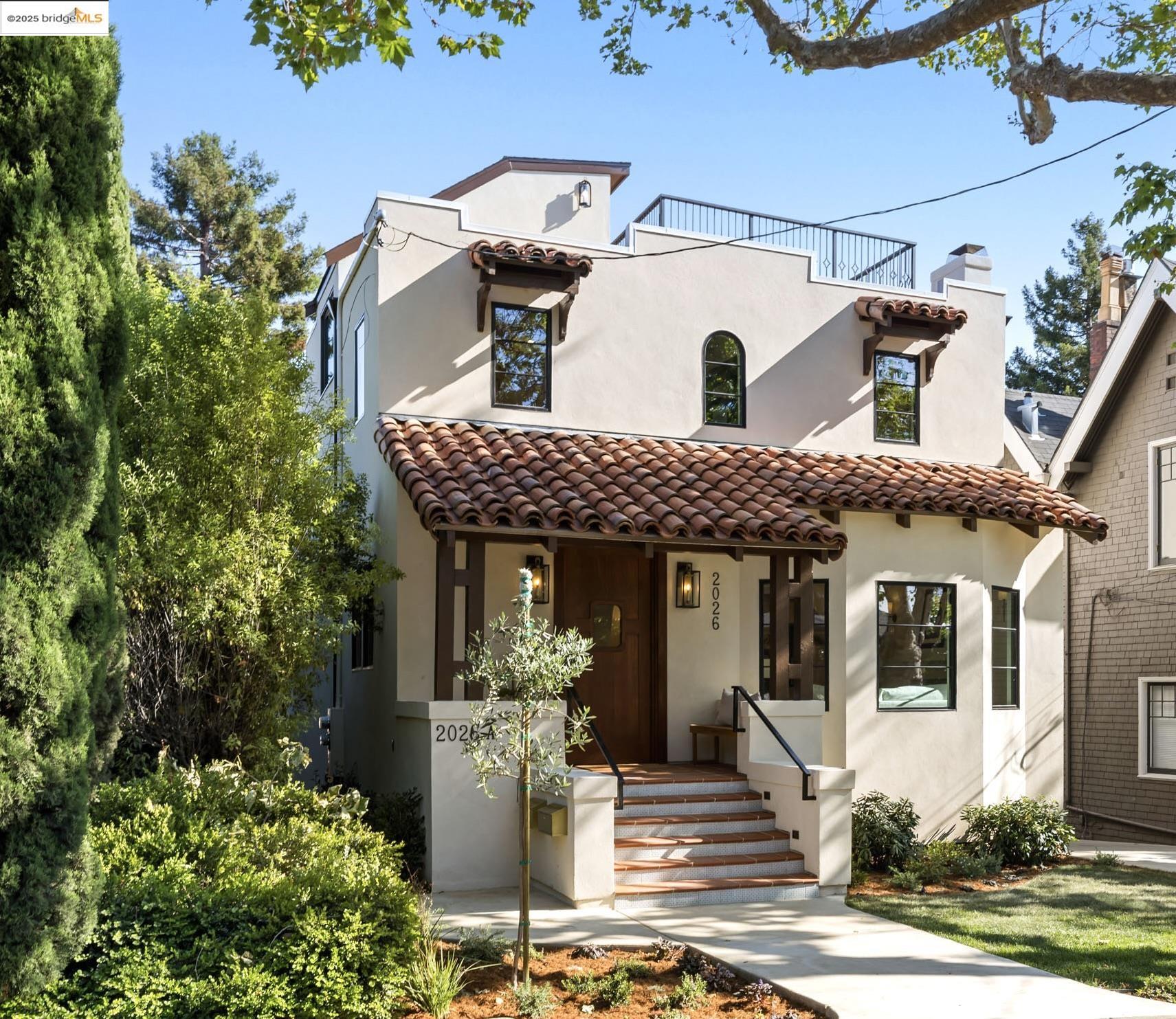 Homes For Sale in Piedmont, CA