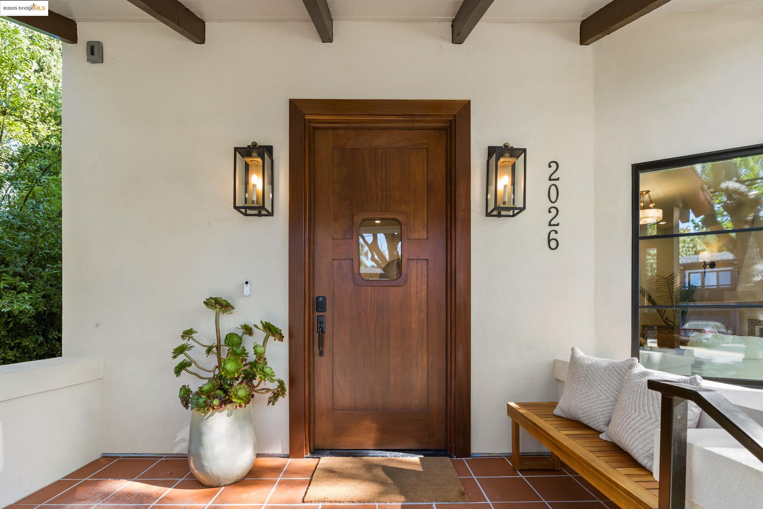 Detail Gallery Image 3 of 60 For 2026 Oakland Avenue, Piedmont,  CA 94611 - 5 Beds | 4 Baths