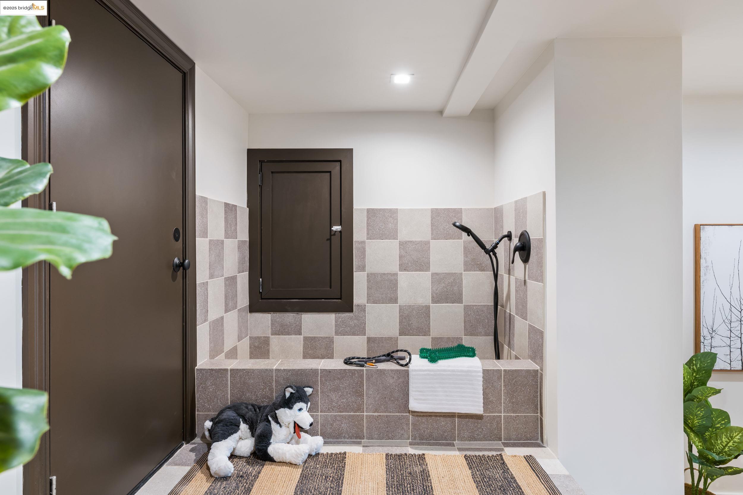 Detail Gallery Image 52 of 60 For 2026 Oakland Avenue, Piedmont,  CA 94611 - 5 Beds | 4 Baths