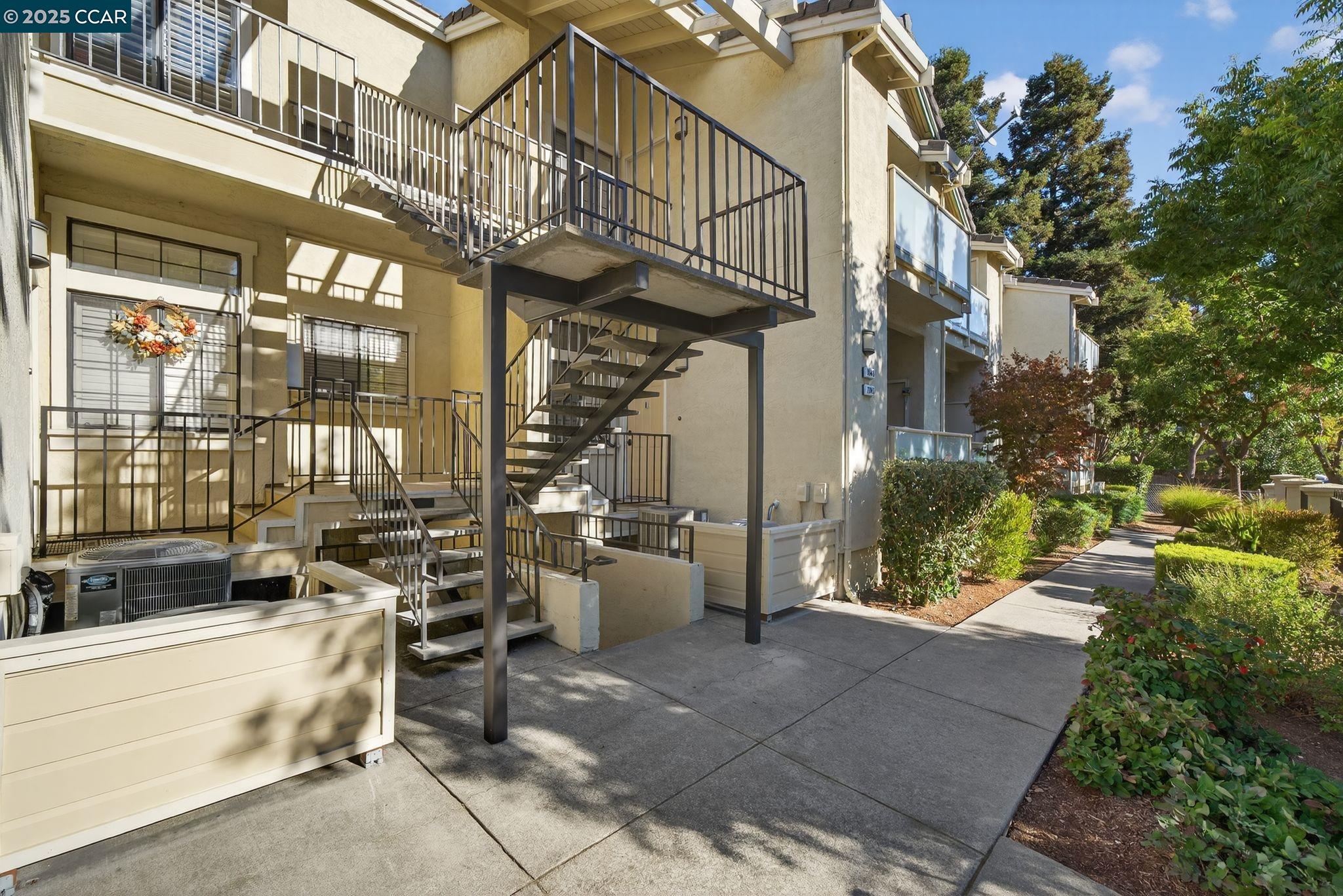 Detail Gallery Image 22 of 39 For 3045 Fostoria Cir, Danville,  CA 94526 - 3 Beds | 2 Baths