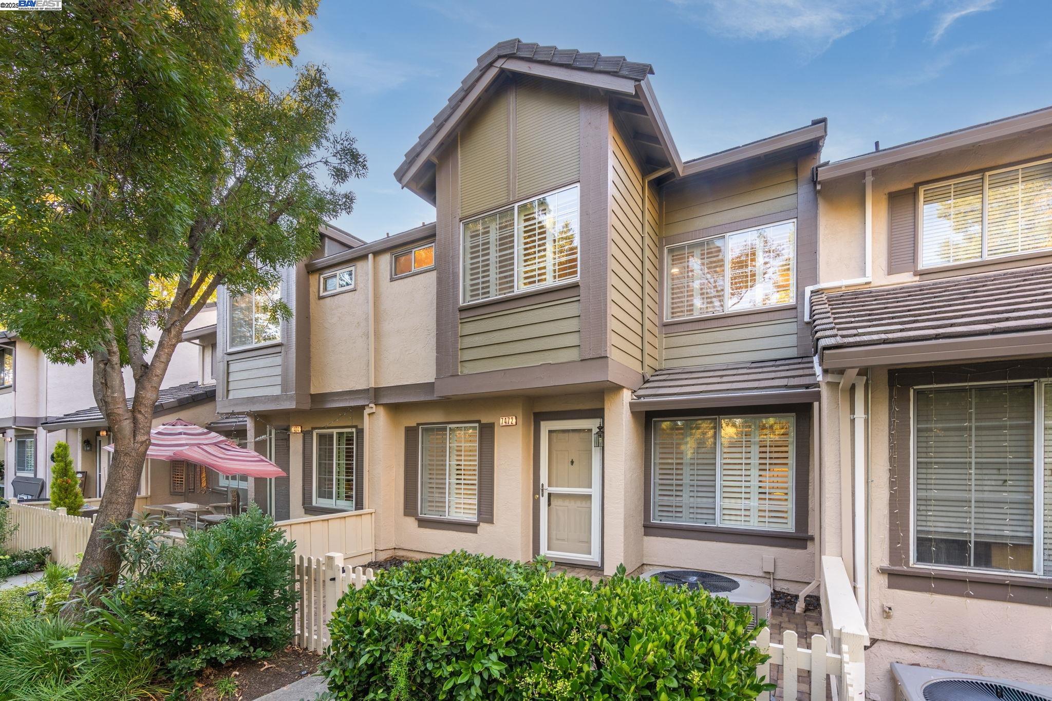 Front Image Thumbnail for BE41116144