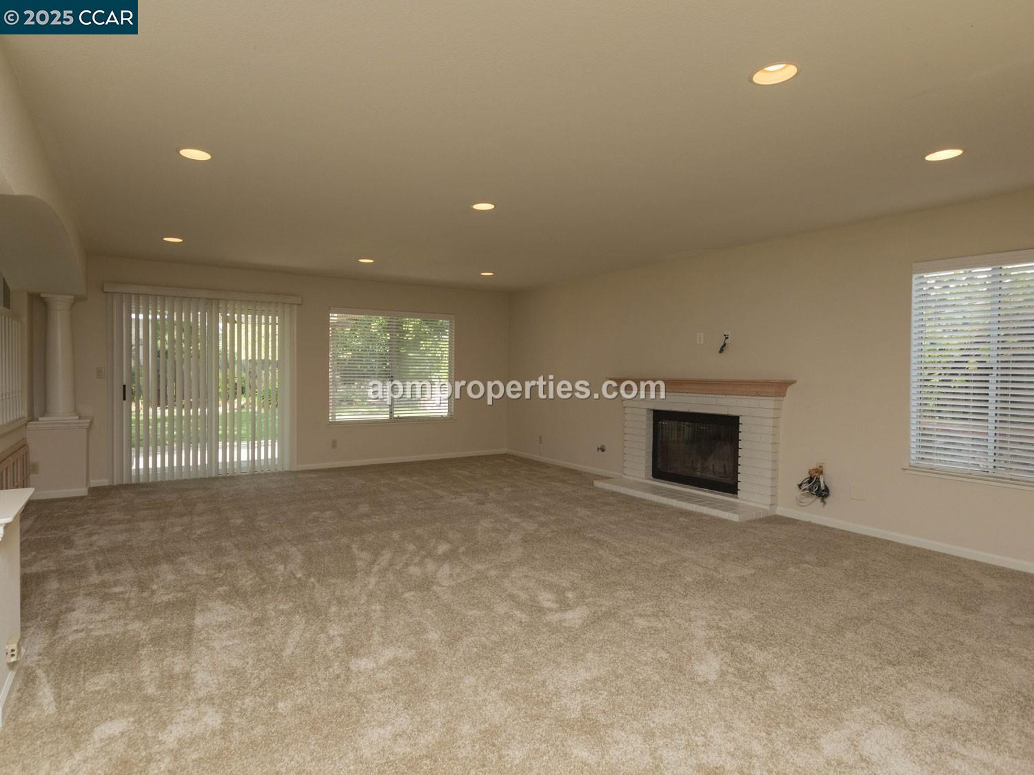 Detail Gallery Image 5 of 21 For 4112 Creekpoint Ct, Danville,  CA 94506 - 4 Beds | 3 Baths