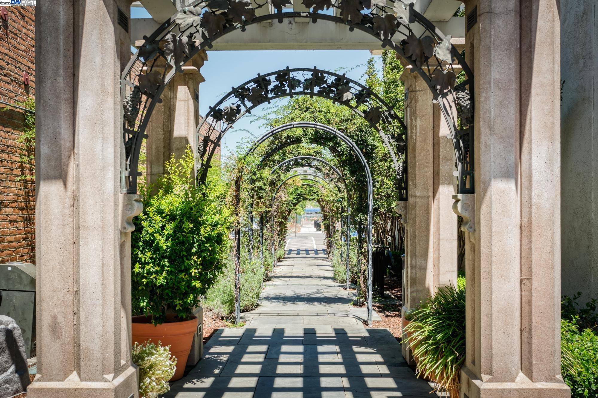 Detail Gallery Image 41 of 48 For 2969 Cabrillo Ave, Livermore,  CA 94550 - 3 Beds | 2 Baths