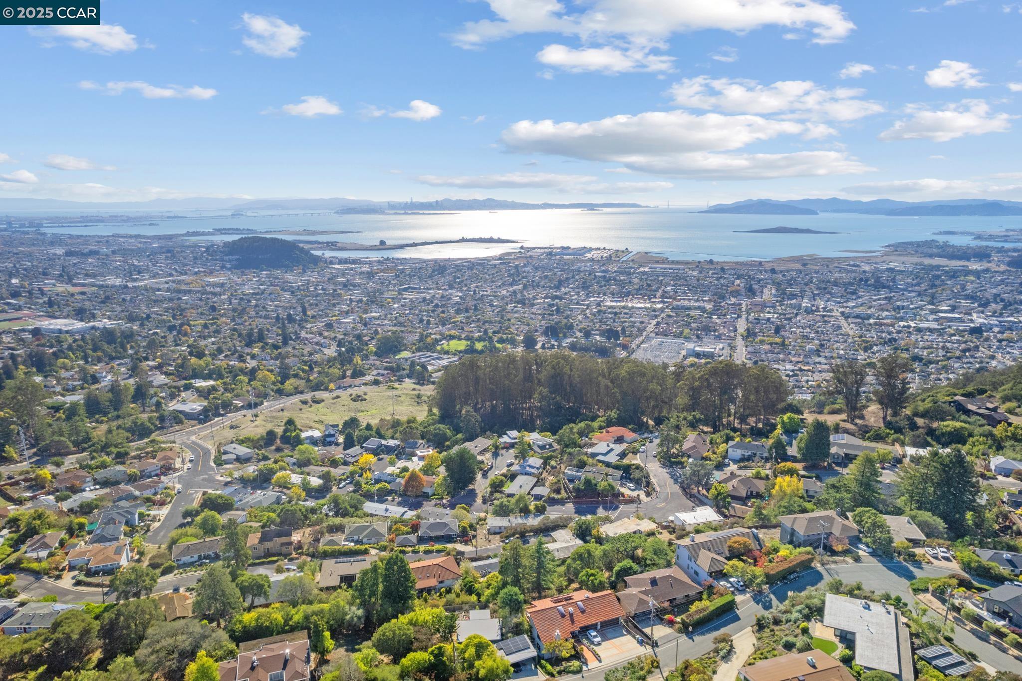 Detail Gallery Image 37 of 43 For 1140 King Dr, El Cerrito,  CA 94530 - 3 Beds | 3 Baths
