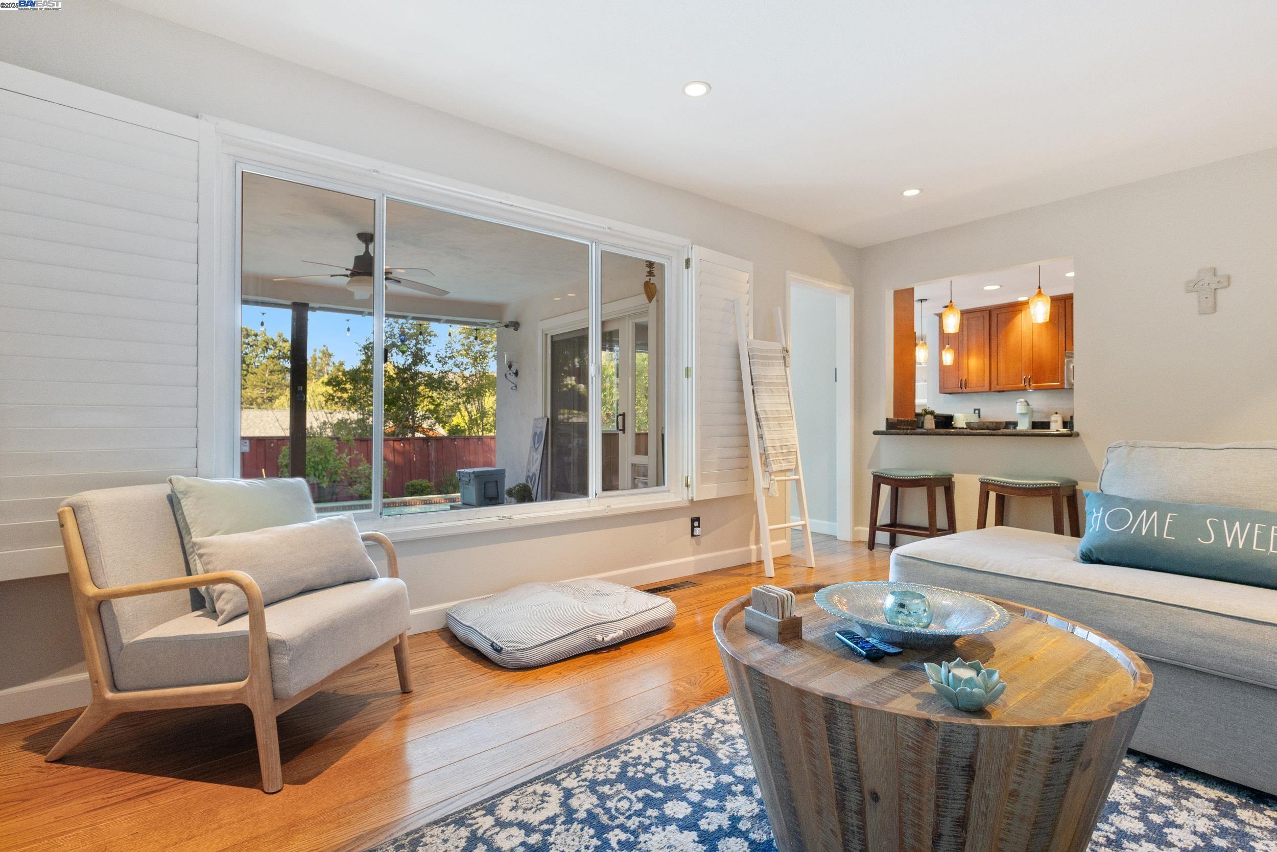 Detail Gallery Image 4 of 26 For 166 Ramona Rd, Danville,  CA 94526 - 5 Beds | 2/1 Baths