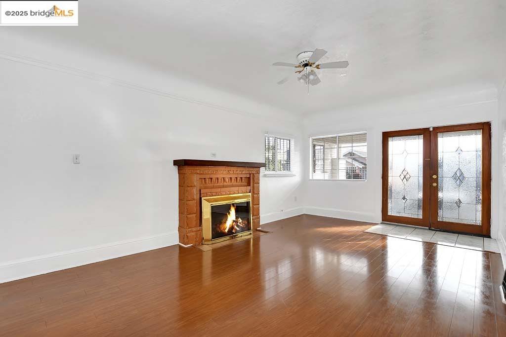 Detail Gallery Image 8 of 28 For 5540 E 17th St, Oakland,  CA 94621 - 3 Beds | 2 Baths