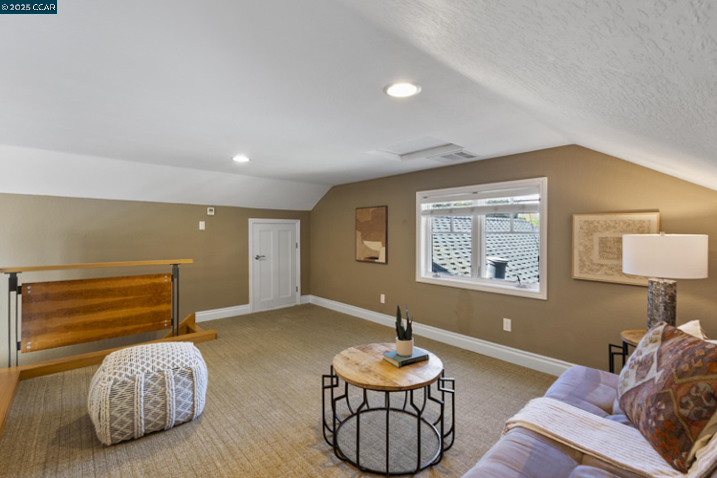 Detail Gallery Image 19 of 60 For 350 Pine Creek Rd, Walnut Creek,  CA 94598 - 4 Beds | 3 Baths