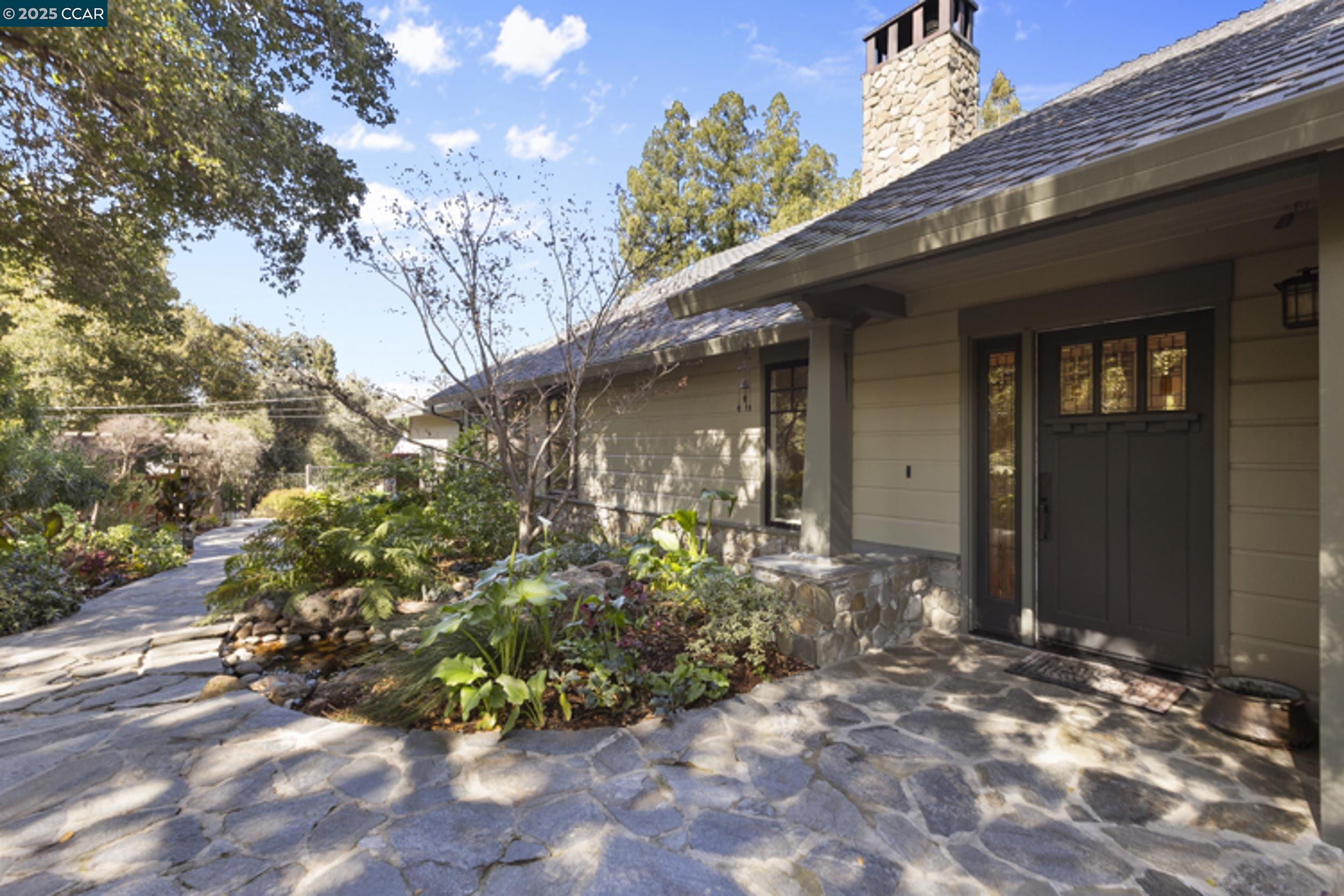 Detail Gallery Image 4 of 60 For 350 Pine Creek Rd, Walnut Creek,  CA 94598 - 4 Beds | 3 Baths