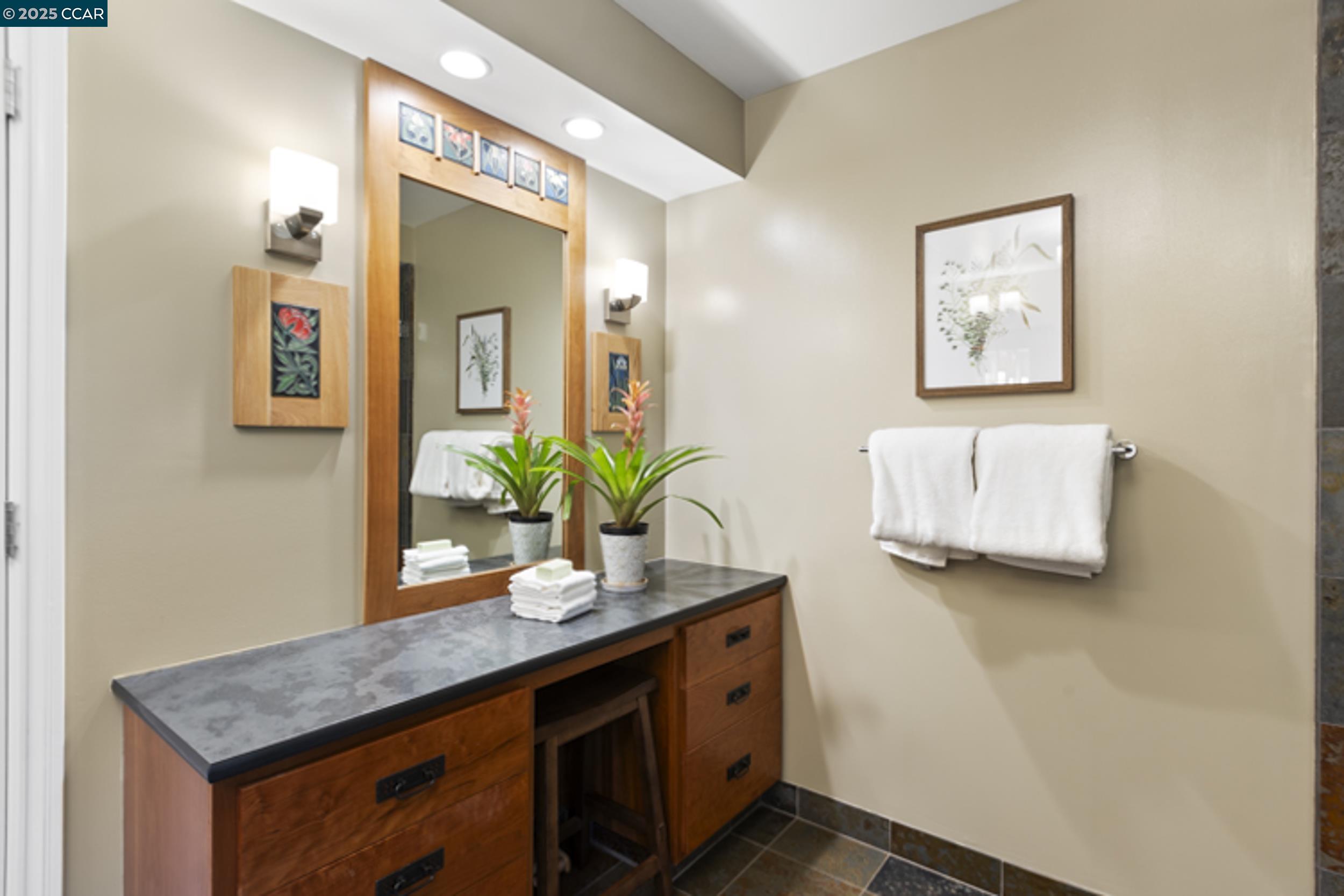 Detail Gallery Image 35 of 60 For 350 Pine Creek Rd, Walnut Creek,  CA 94598 - 4 Beds | 3 Baths