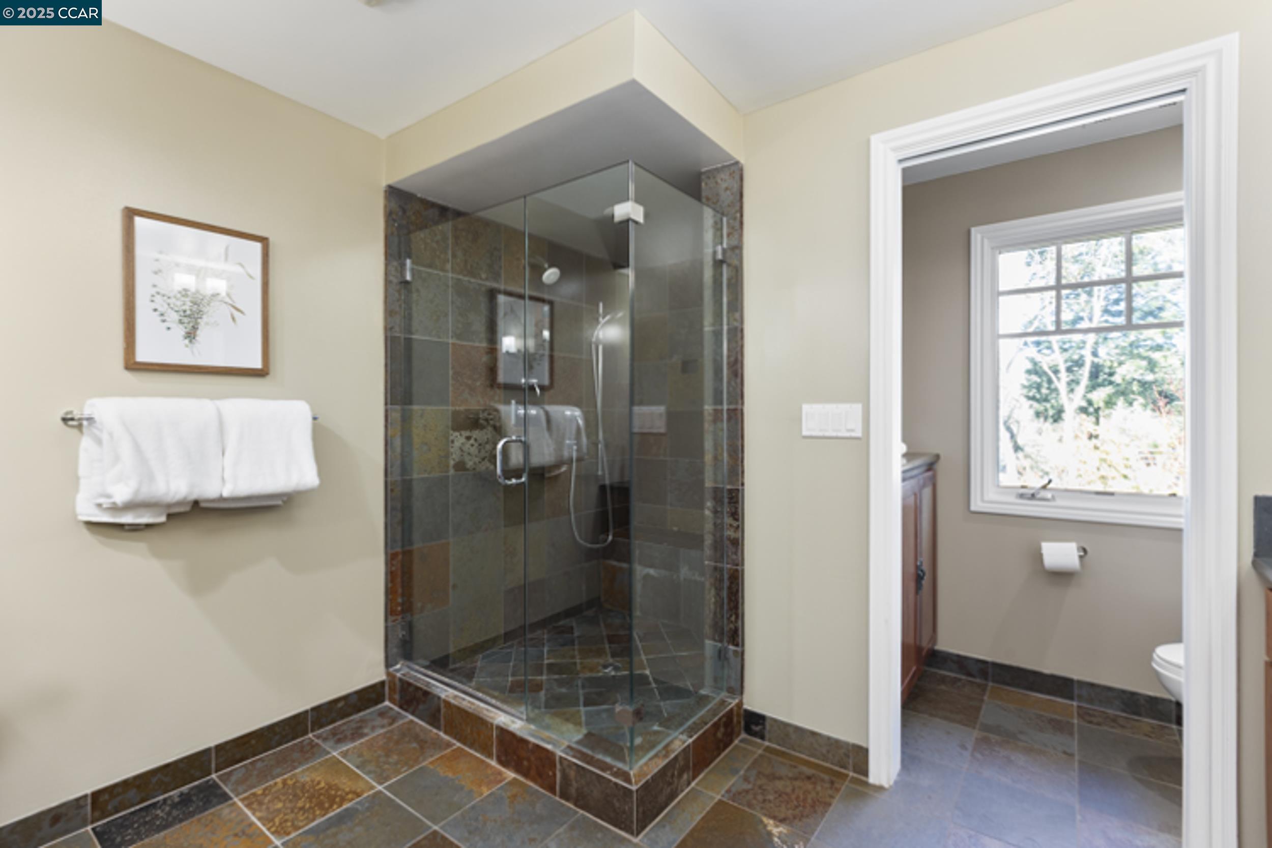 Detail Gallery Image 36 of 60 For 350 Pine Creek Rd, Walnut Creek,  CA 94598 - 4 Beds | 3 Baths